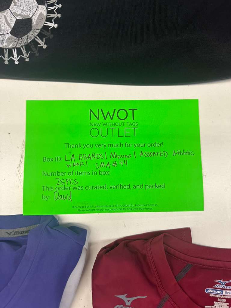 LA Brands | Mizuno | Assorted Athletic Apparel | 25 Pieces | Small Box #SMA-44