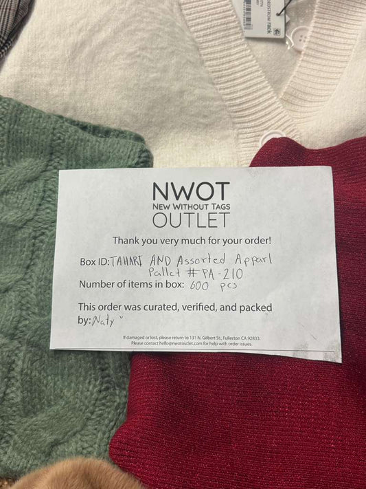 Tahari and more | Assorted Apparel | 600 Pieces | New with Tag | Pallet #PA-210