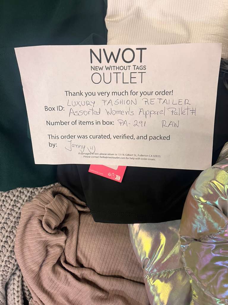 Luxury Fashion Retailer | RAW ALL SEASONS | Assorted Women's Apparel | Shelf Pulls & Returns | Apparel Pallet #PA-291