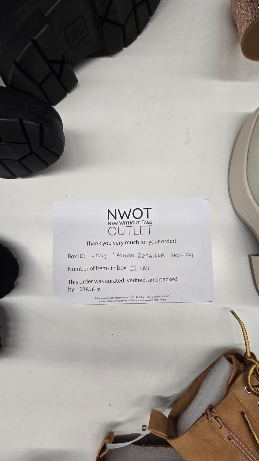 Luxury Fashion Retailer | Assorted Footwear | 12 pairs | Small Box# SMA-201