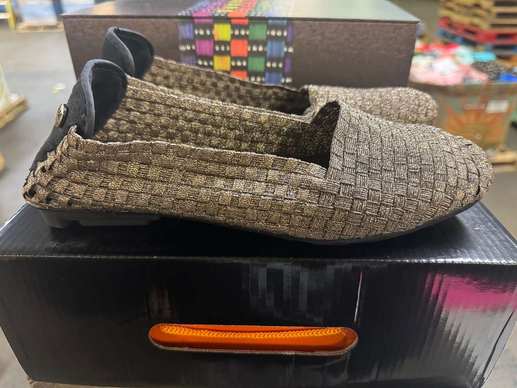 Bernie Mev Shoe Pallet | Assorted Footwear | 415 Pieces | Pallet# PS-53