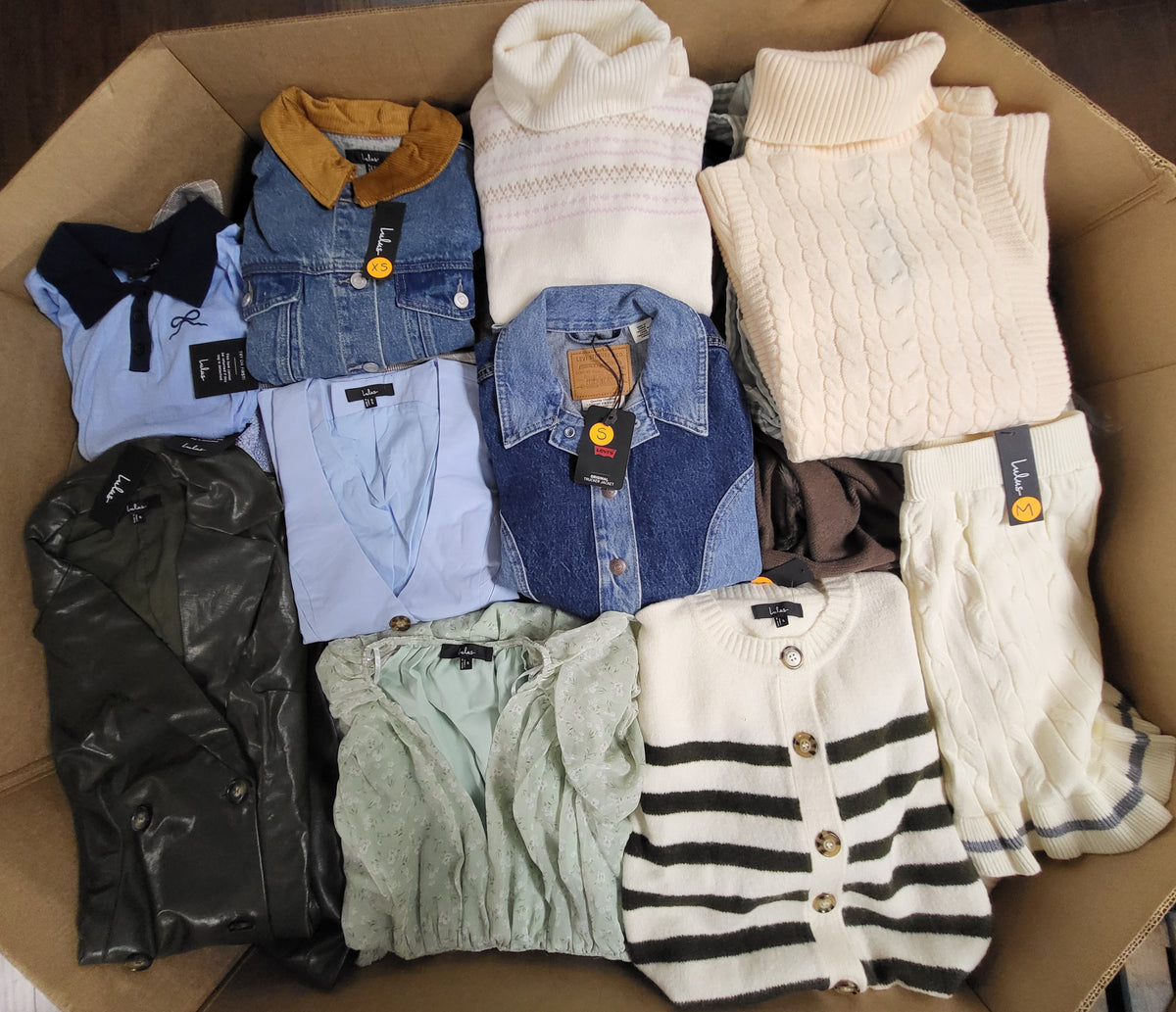 Lulus & More | 250-Piece Women's Apparel Pallet | NWOT-L-000043