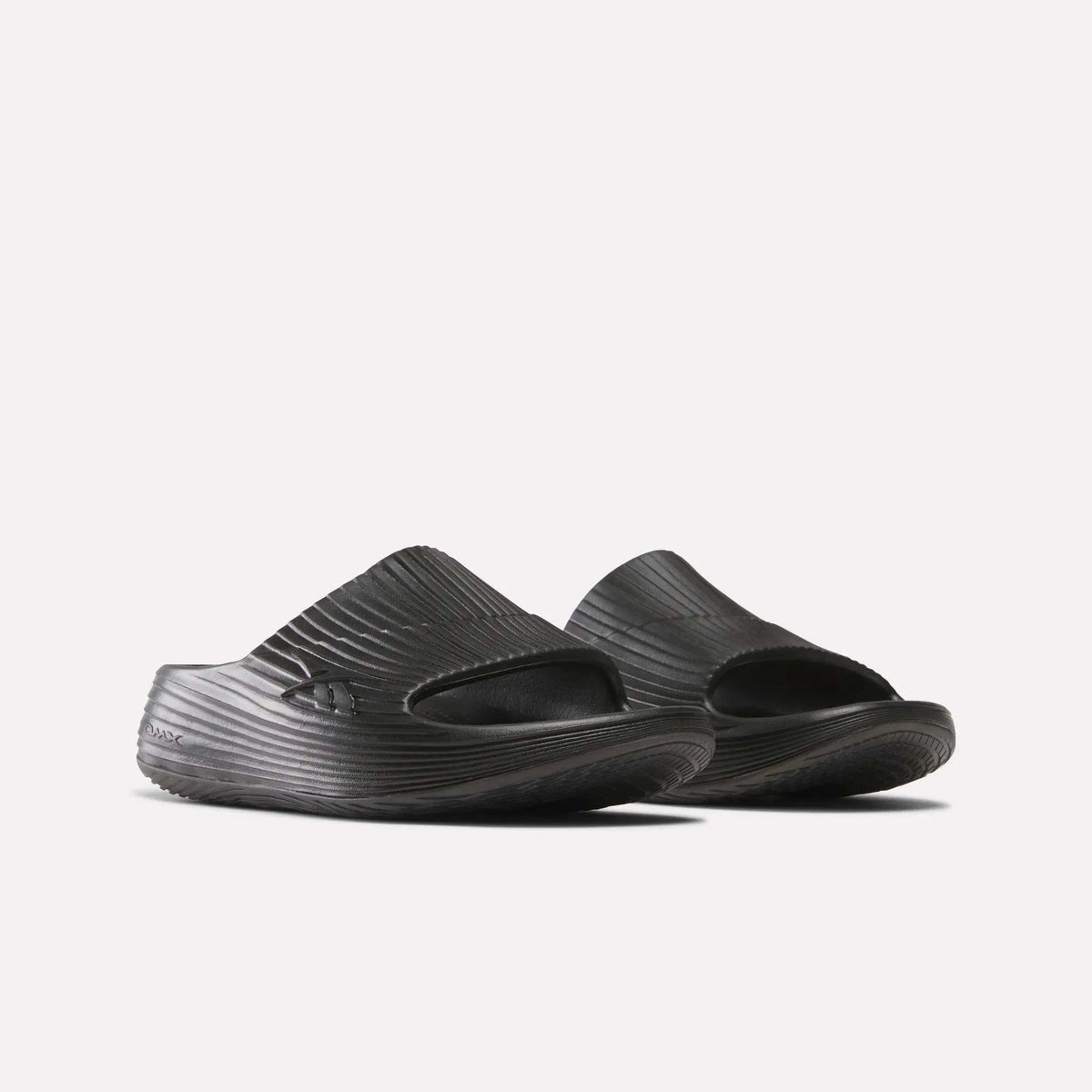 QVC Pennsylvania Footwear & Apparel Truck AB69 | 5,367 Units