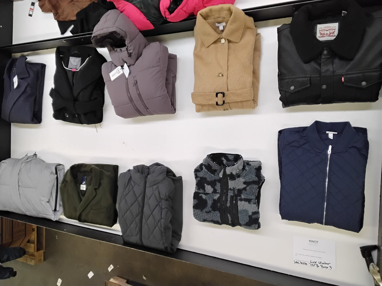 Luxury Fashion Retailer | Winter Jackets & Coats | $75+ MSRP | Shelf-Pulls/Returns | 10 Pieces | Small Box #7