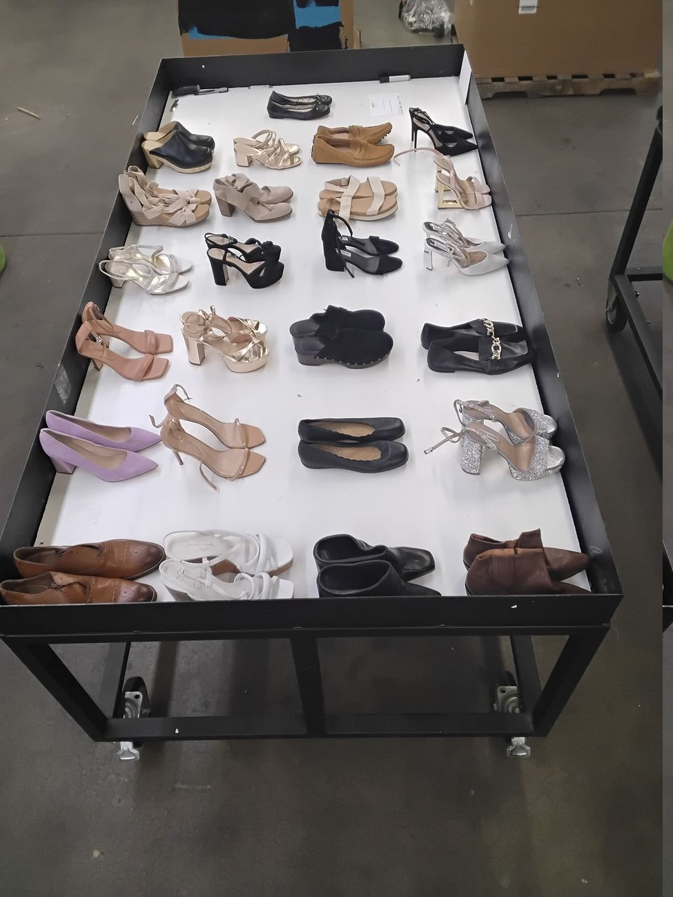 Luxury Fashion Retailer | Premium Shoes | Shelf Pulls & Returns | 25 Pieces | Small Box #E-25