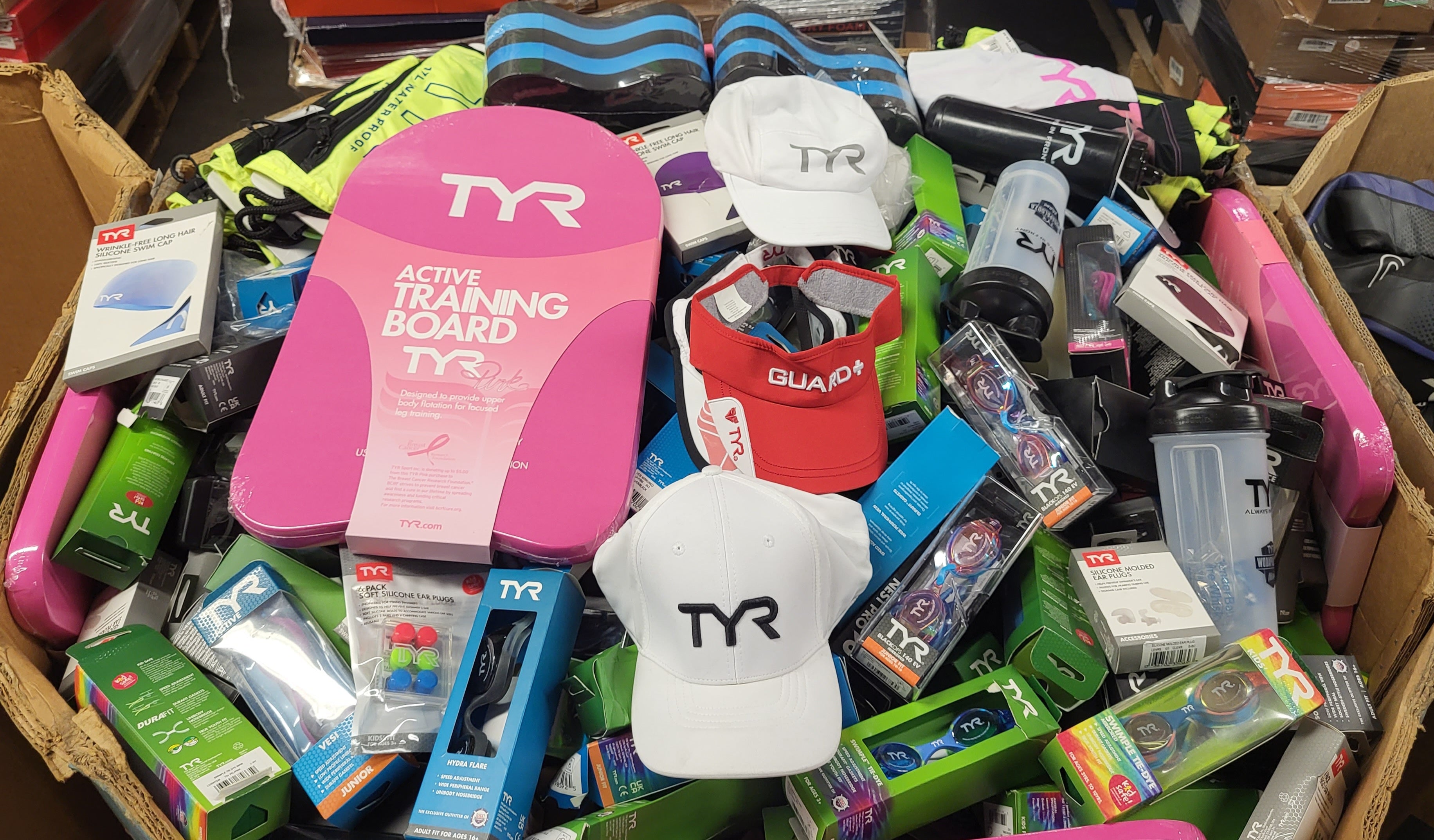 TYR SPORT SPORTING GOODS ACCESSORIES | Assorted Men's, Women's Accessories | NWT | 500 Pieces | Pallet #PA-658