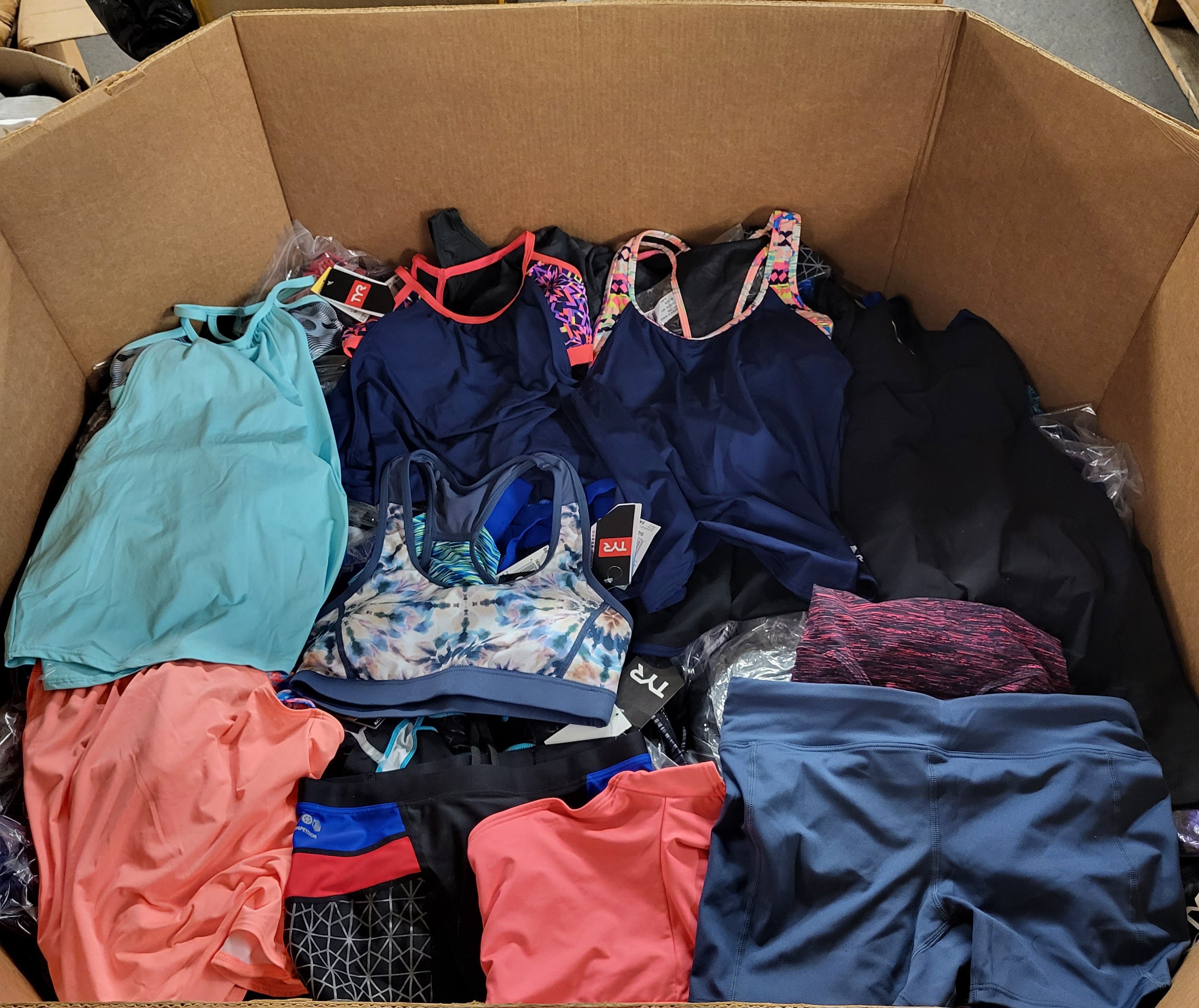 TYR Sport | Assorted Men's, Women's Apparel | NWT | 350 Pieces | Pallet #PA-715