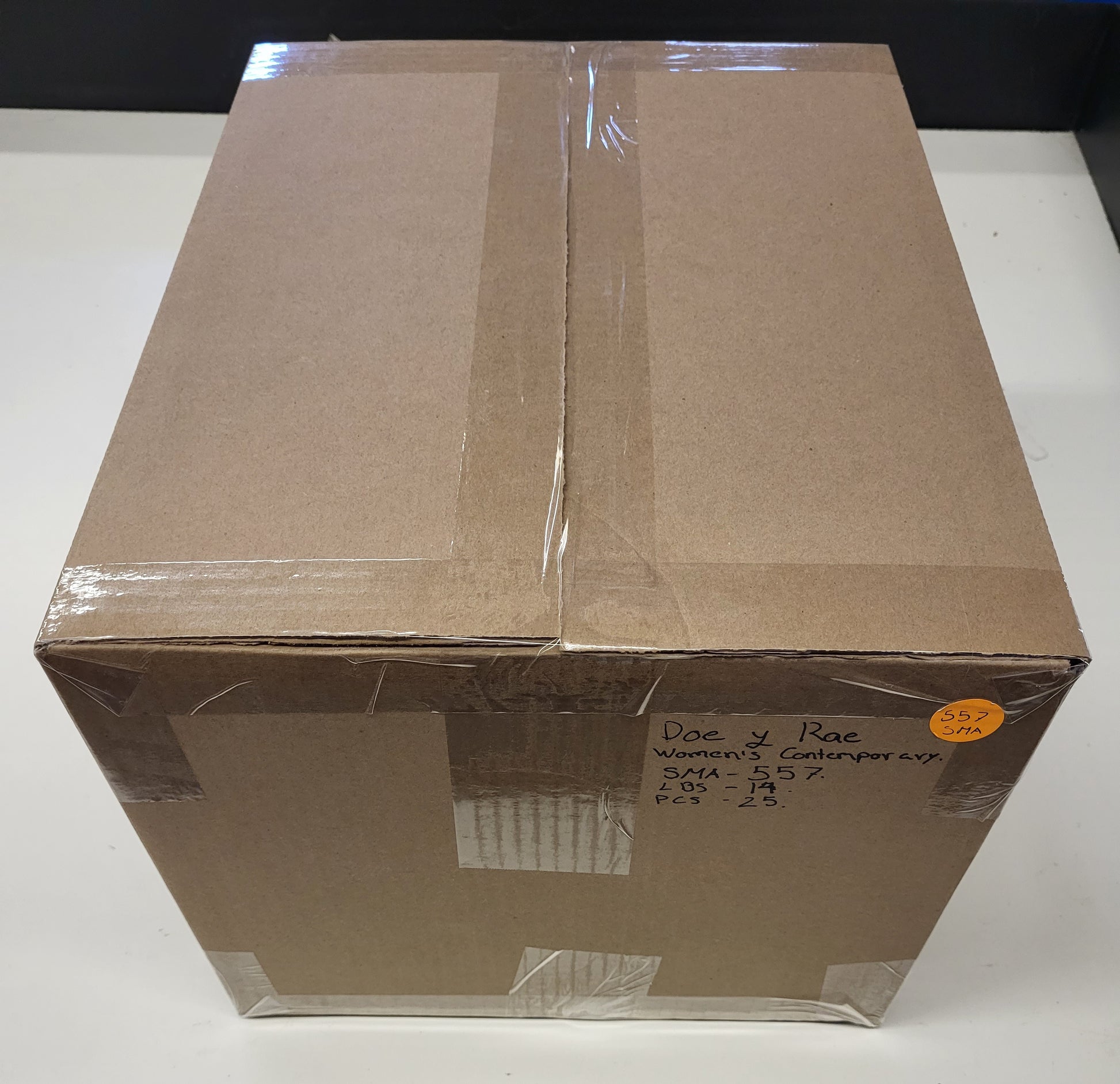 Doe & rae women's contemporary | Assorted Women's Apparel | NWT | 25 Pieces | Small Box #557