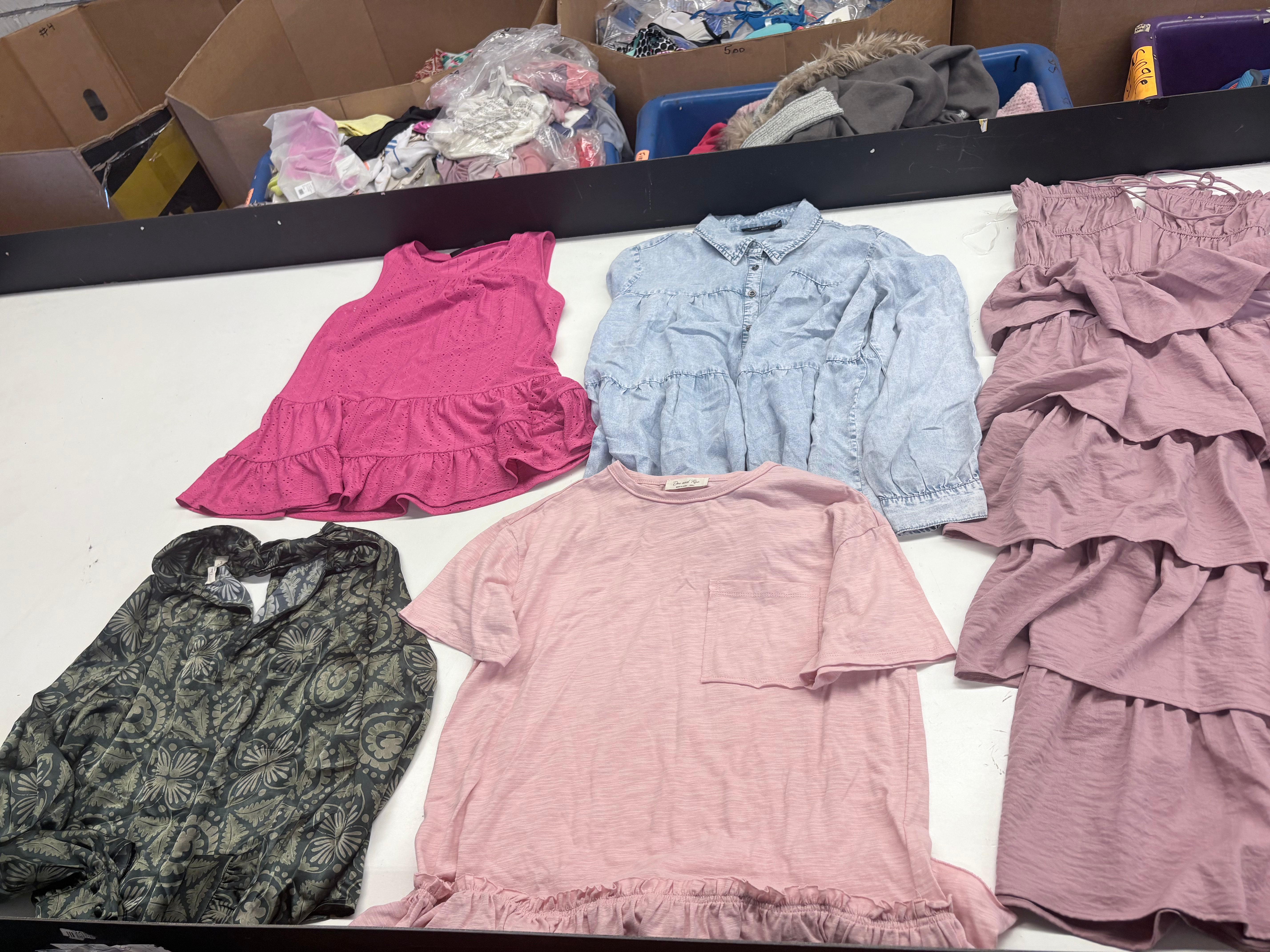 DOE & RAE CONTEMPORARY | Assorted Women's Apparel | NWT | 25 Pieces | Small Box #SMA-609