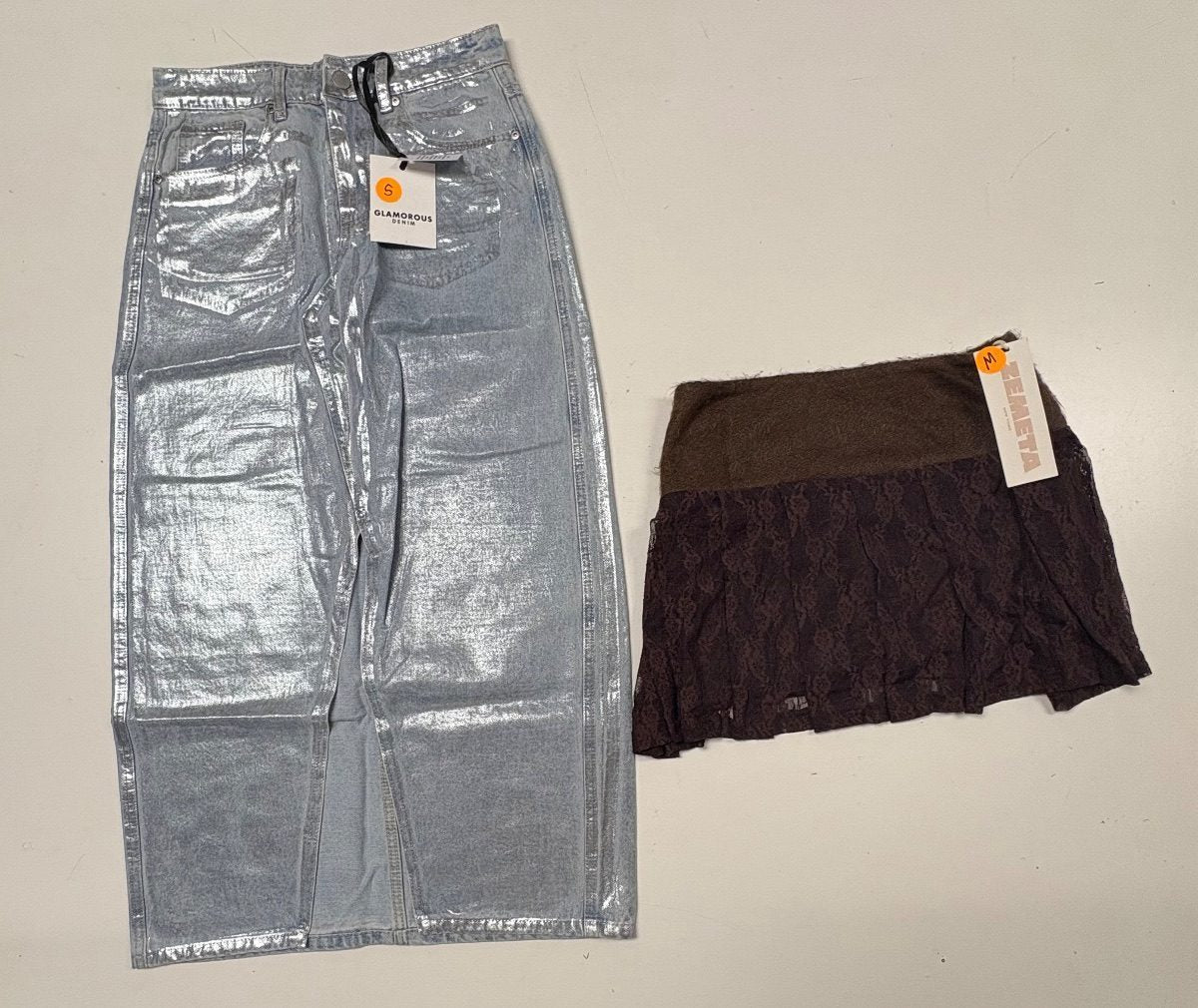 NWOT-L-000020 warehouse photo 5e16d2d59a476a958838aa2c