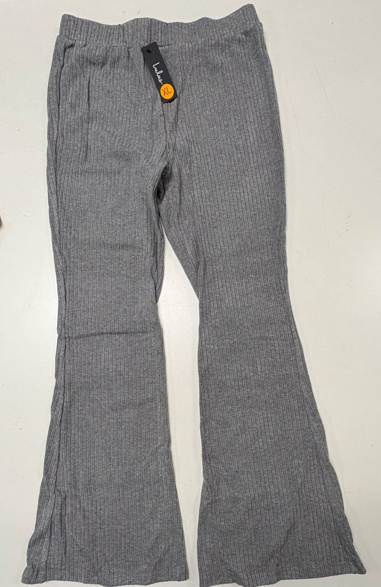 NWOT-L-000037 warehouse photo 92636d942a9b1fe8d7fc4709
