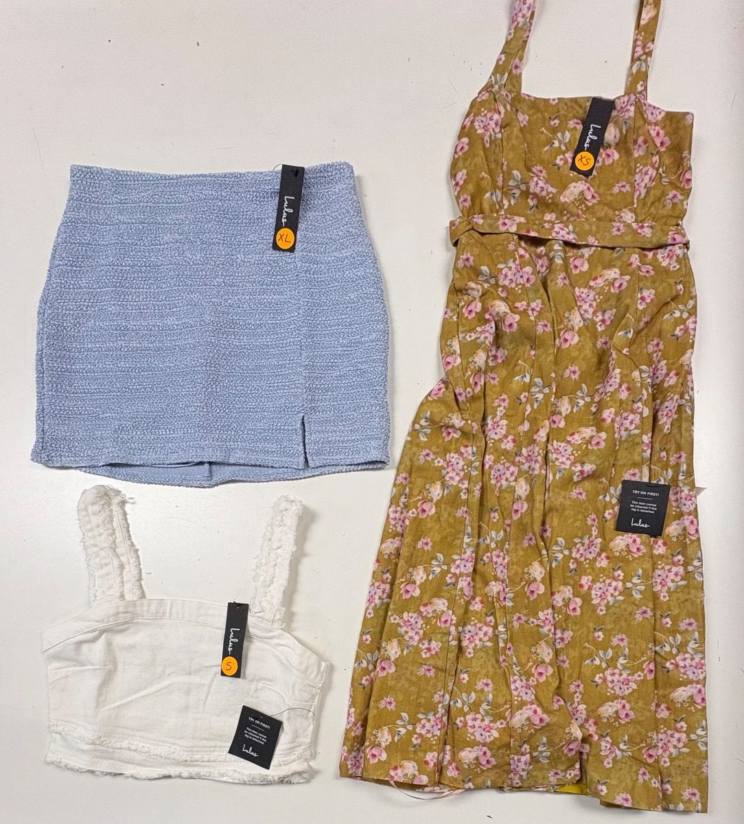 NWOT-L-000039 warehouse photo 81df3e787eb20a6029ad351e