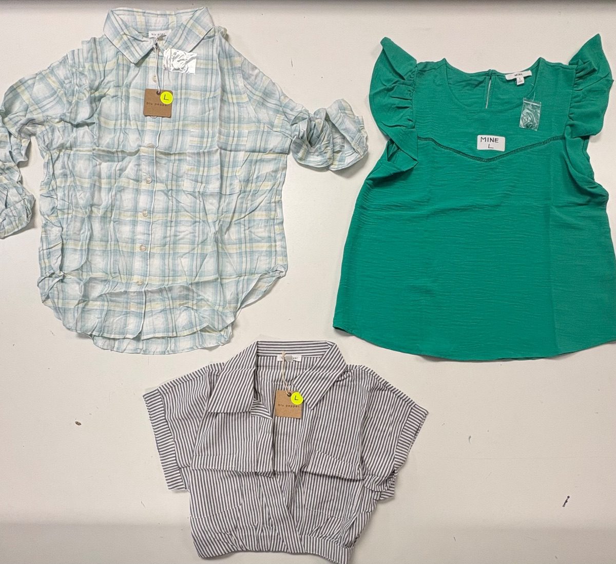 NWOT-L-000135 warehouse photo 375b0cdd52d9d33747a46384