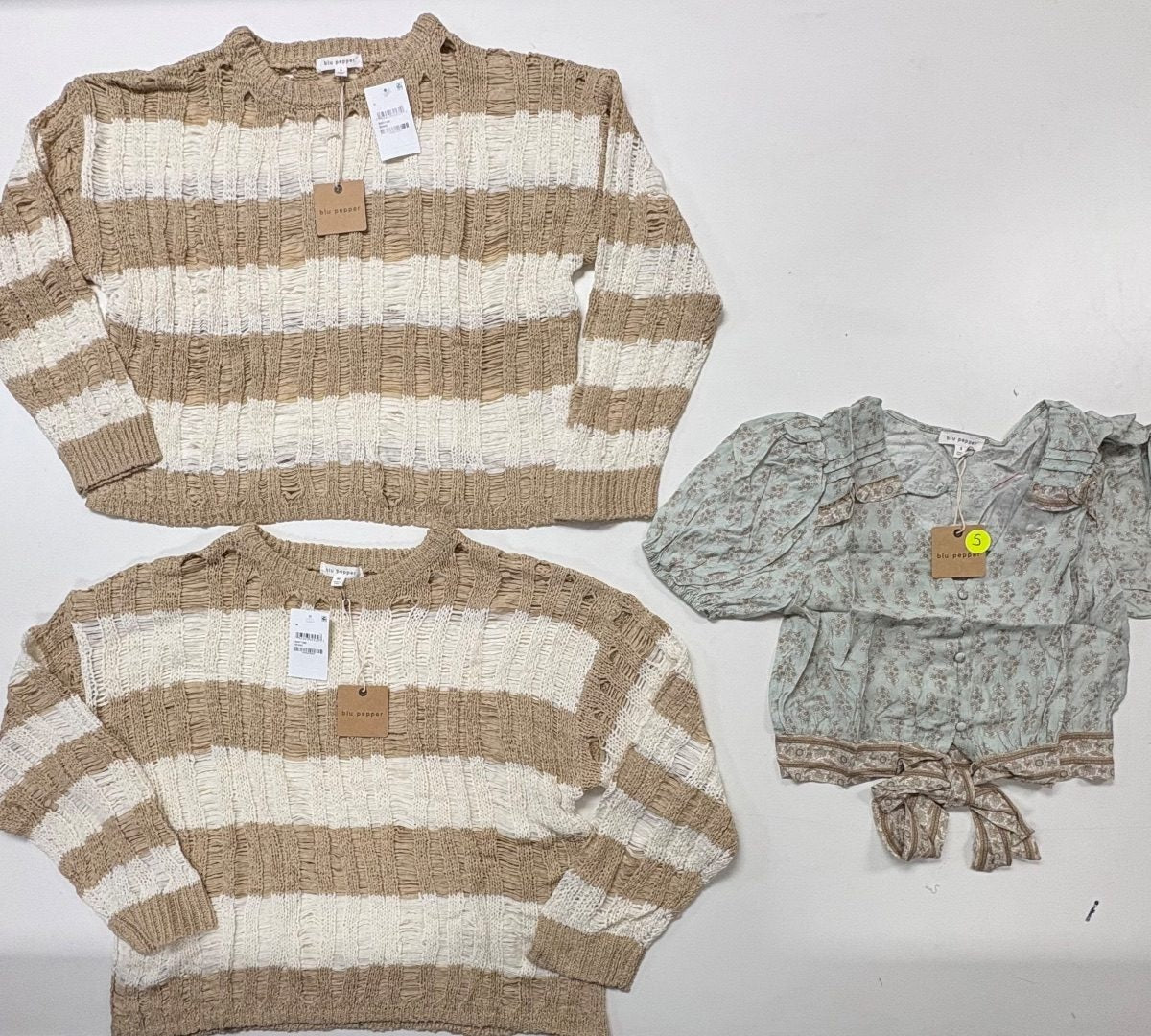 NWOT-L-000138 warehouse photo 7c55a276defc37ce7c93f463