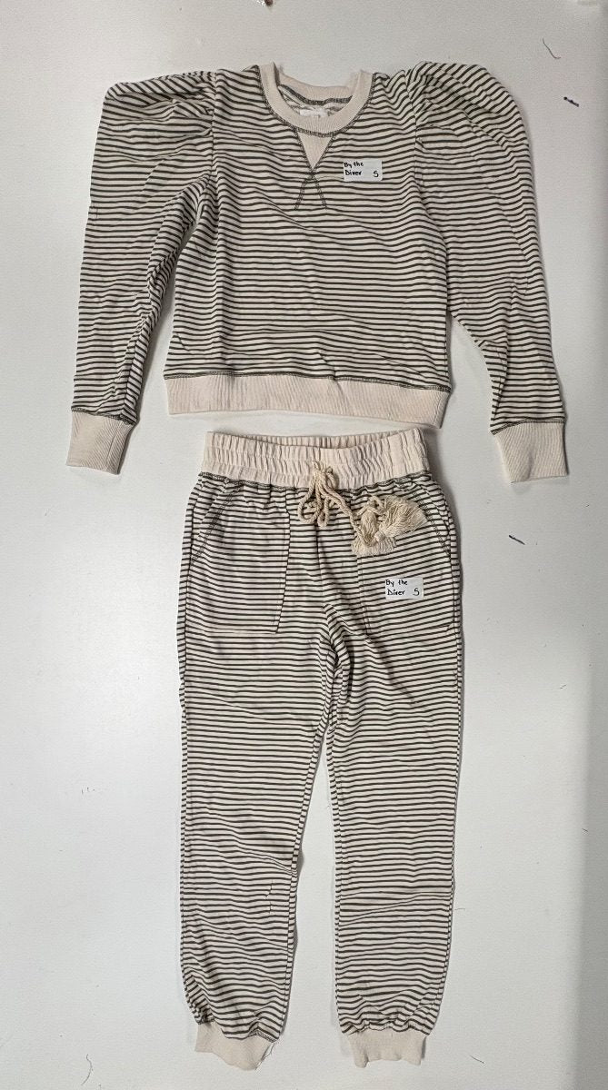 NWOT-L-000143 original warehouse photo 6; source SHA256 e6eeae427f36cb44e124525baf8e3fa4959653bf59f7948cda4e3c9567a02fd1