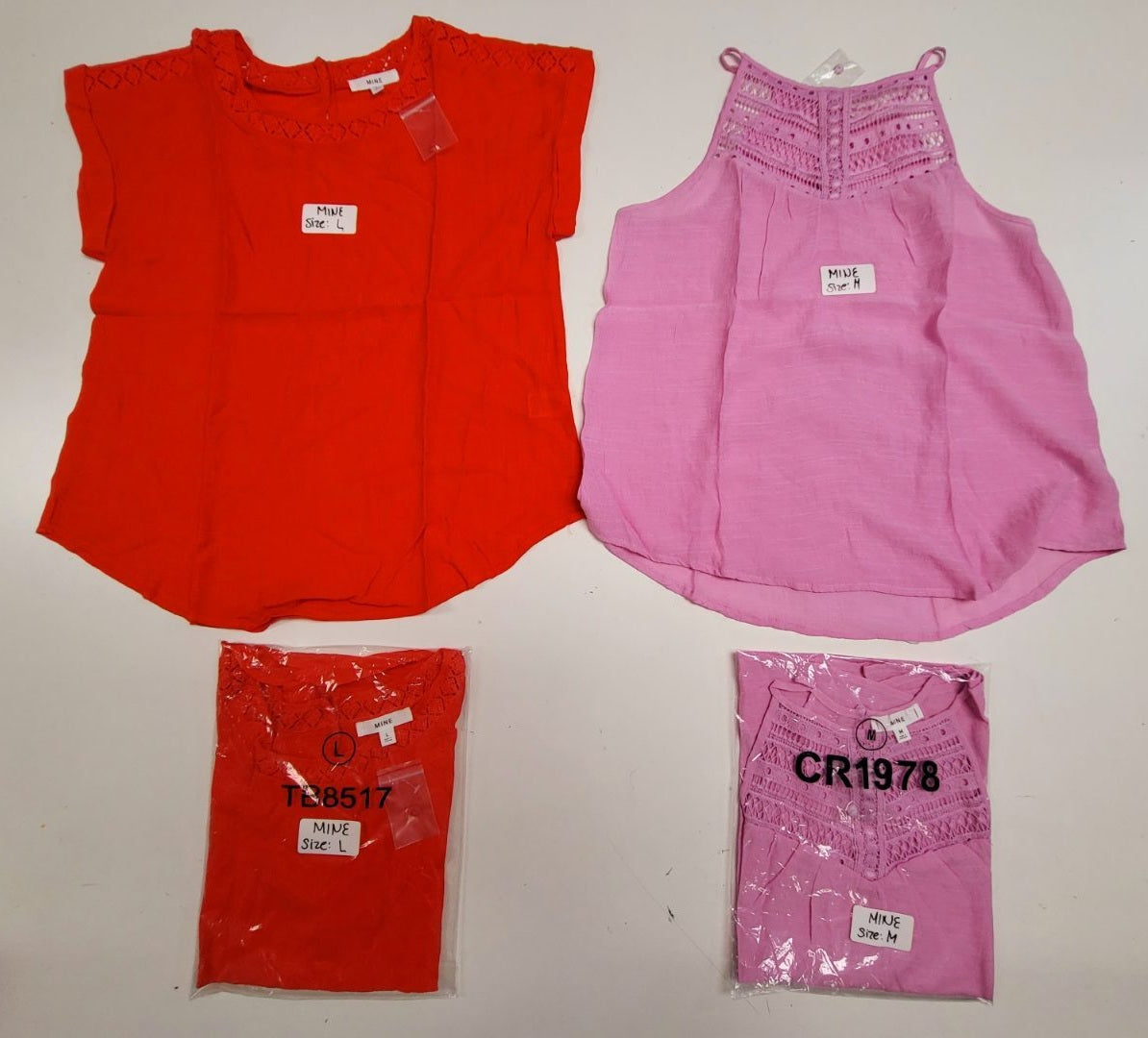 NWOT-L-000149 warehouse photo dfcec302aca598f6e36dd537