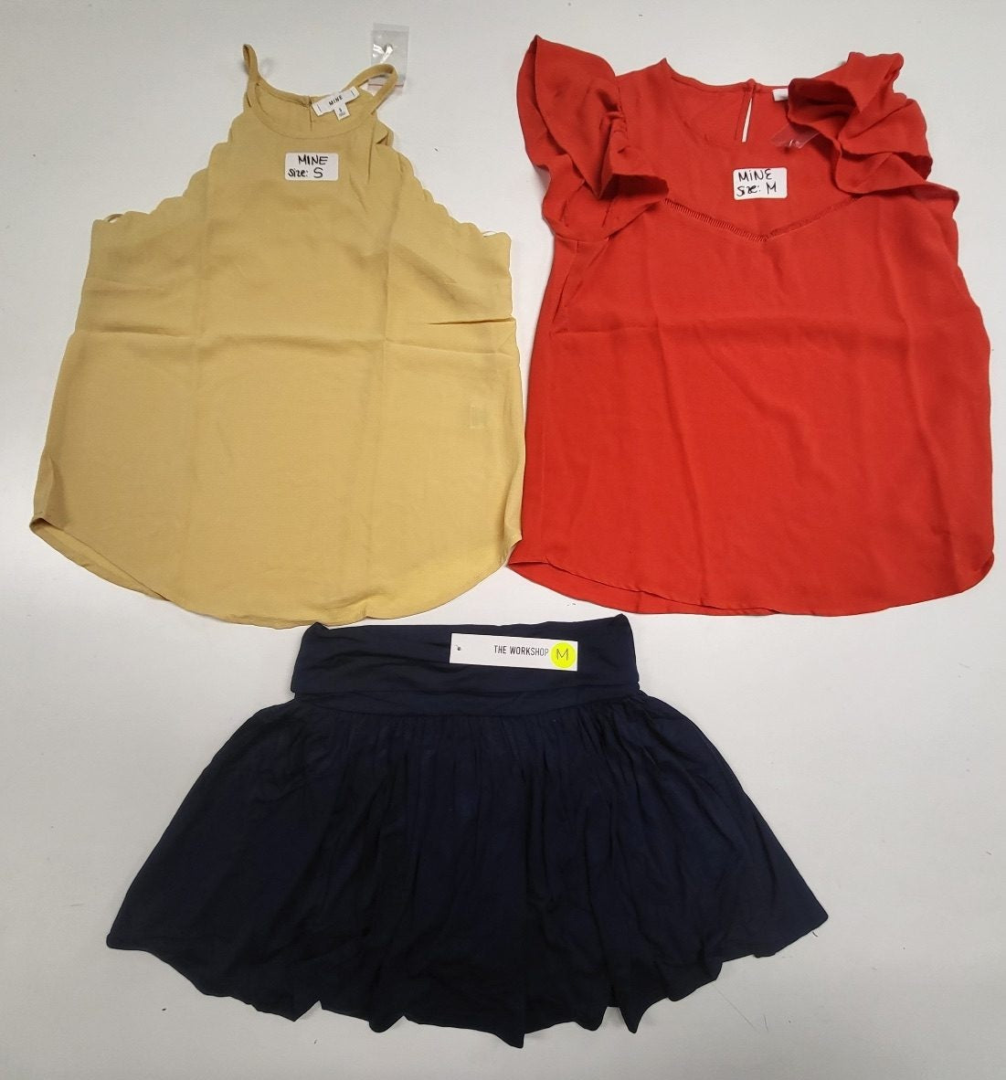 NWOT-L-000159 warehouse photo beaadc71289d9b3811a2073f