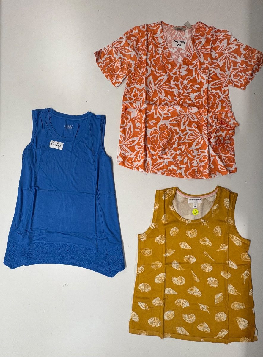 NWOT-L-000183 warehouse photo ba60aac6dfd9ec9f9a86fdd4