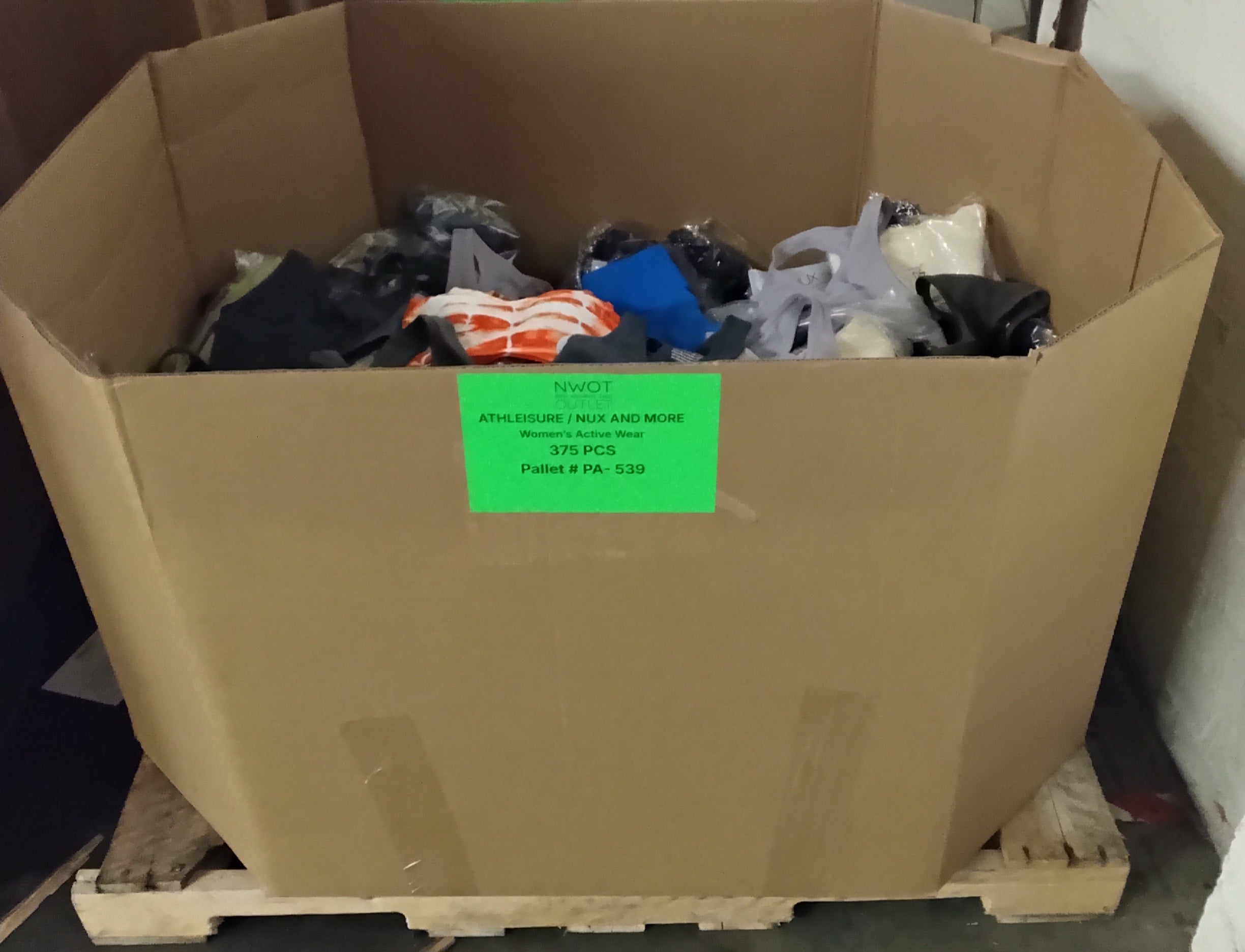ATHLEISURE/NUX AND MORE | Assorted Women's Apparel | NWT | 375 Pieces | Pallet #PA-539