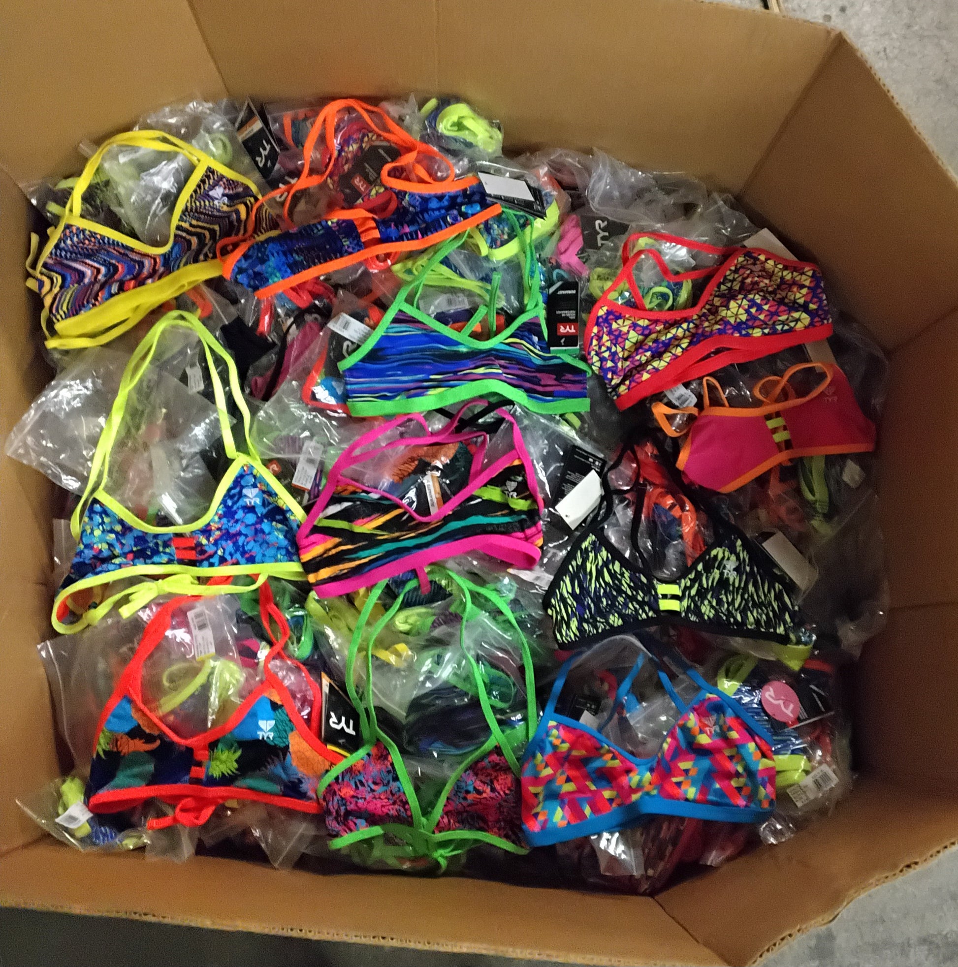 TYR SPORT | Assorted Women's Apparel | NWT | 600 Pieces | Pallet #PA-638