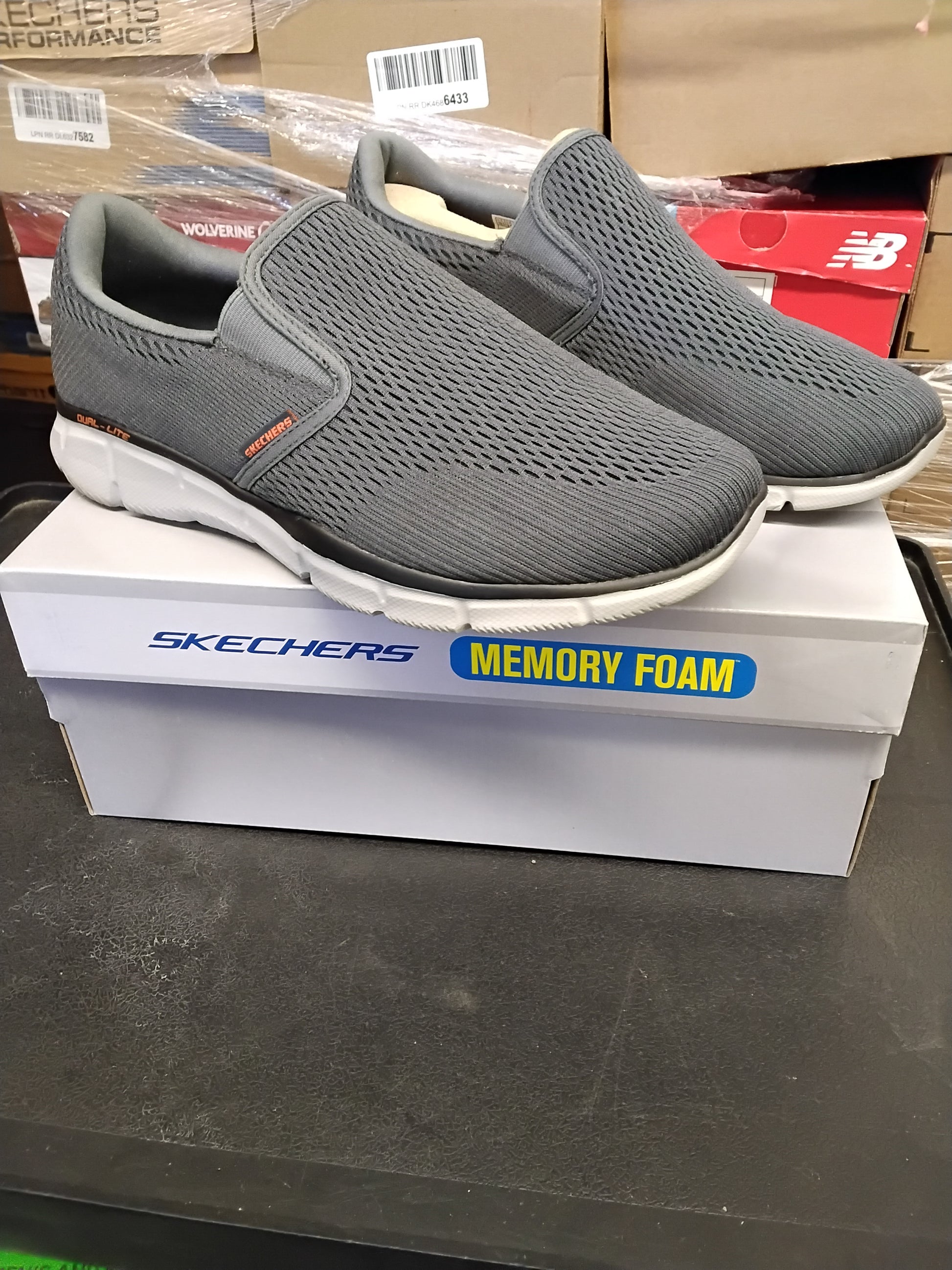 DSW Footwear | Assorted Men's, Women's Footwear | Returns | 245 Pairs | Pallet #PS-252