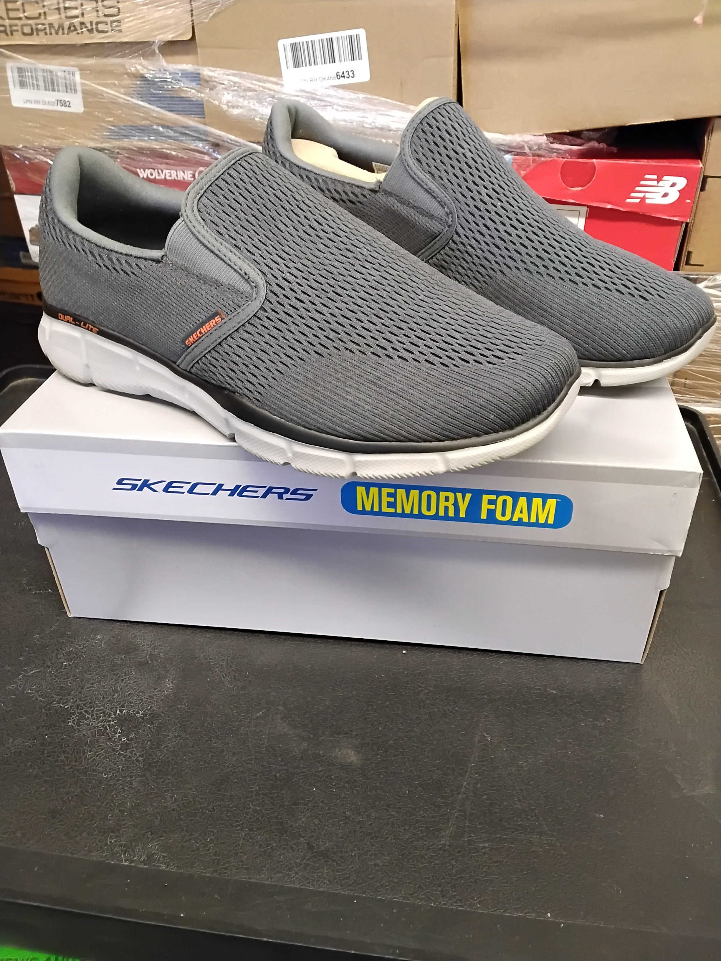 DSW Footwear | Assorted Men's, Women's Footwear | Returns | 245 Pairs | Pallet #PS-252