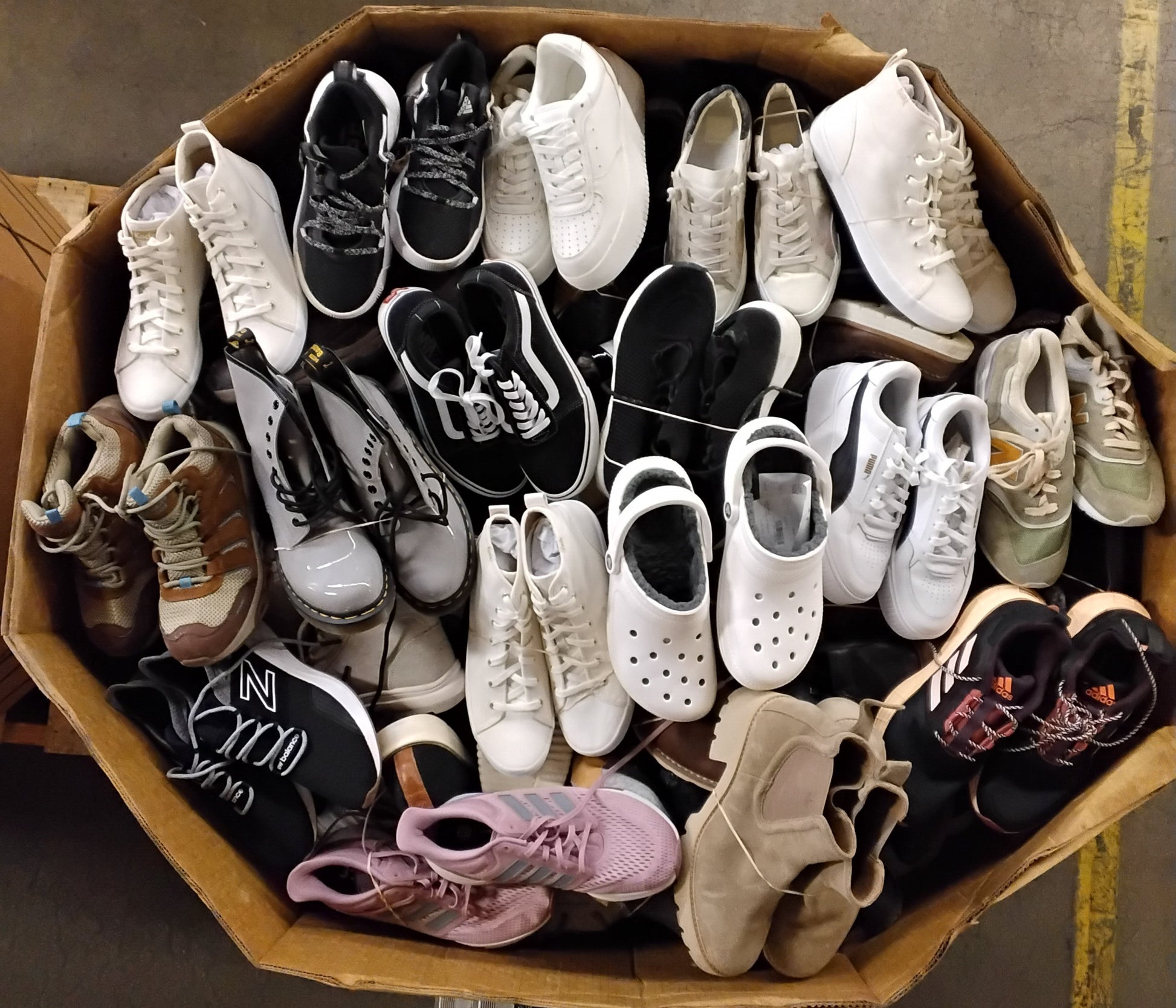 Amazon & DSW Footwear | Assorted Men's, Women's & Kid's Footwear | Returns | 191 Pairs | Pallet #PS-267
