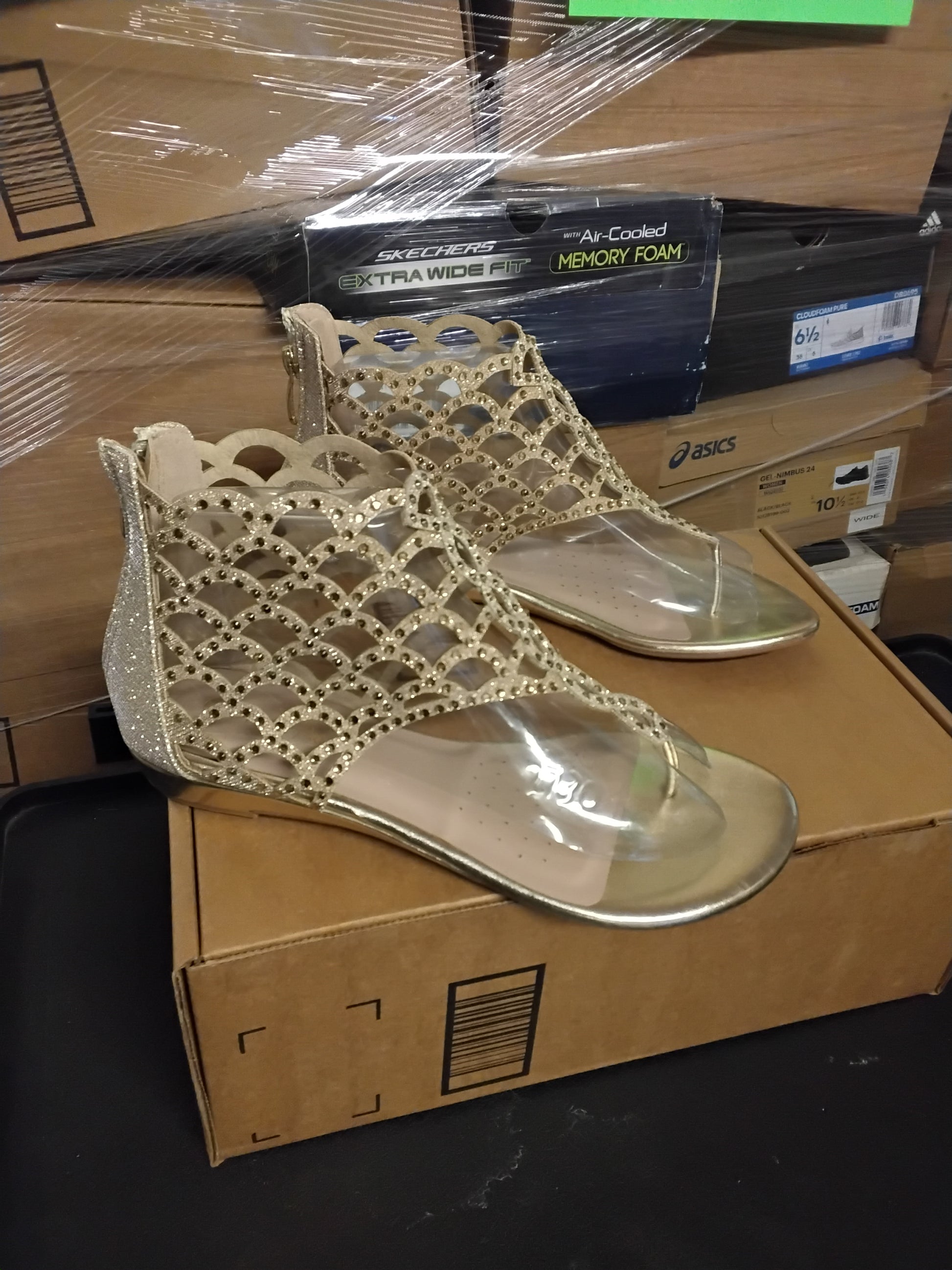 DSW & Amazon | Assorted Men's, Women's & Kid's Footwear | Returns | 220 Pairs | Pallet #PS-274