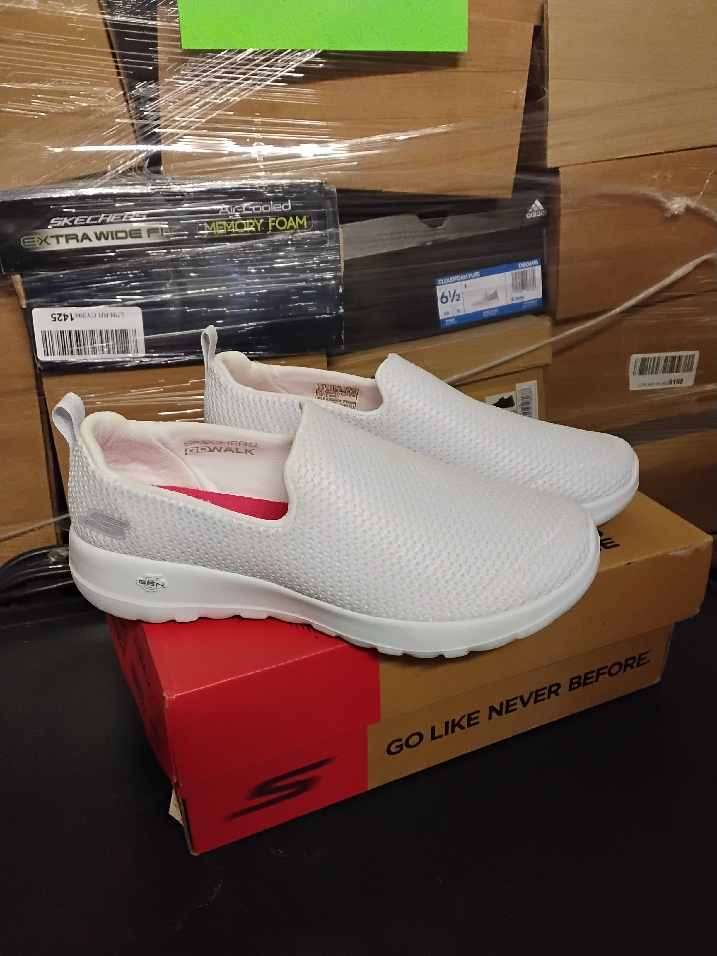 DSW & Amazon | Assorted Men's, Women's & Kid's Footwear | Returns | 220 Pairs | Pallet #PS-274