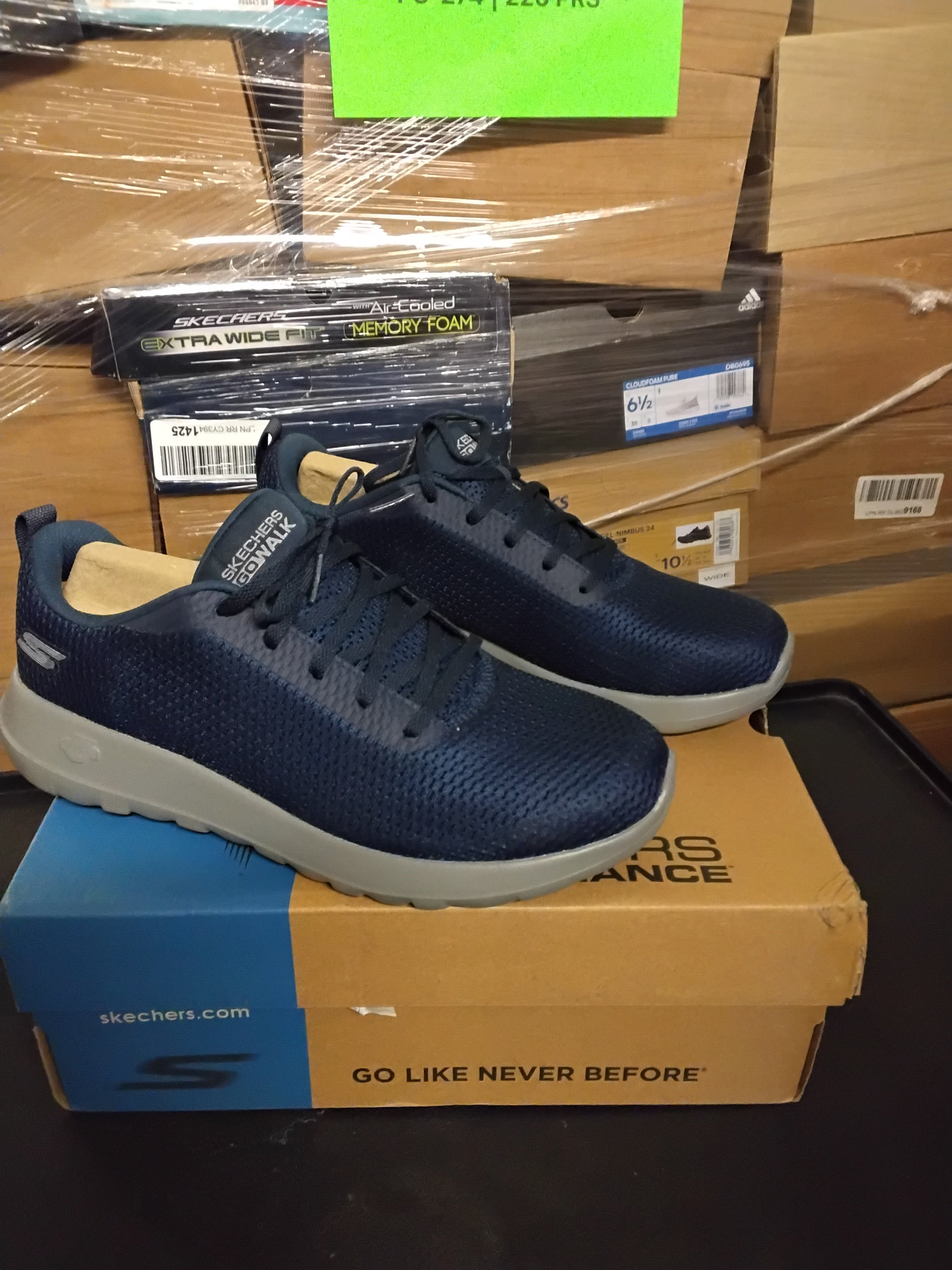 DSW & Amazon | Assorted Men's, Women's & Kid's Footwear | Returns | 220 Pairs | Pallet #PS-274
