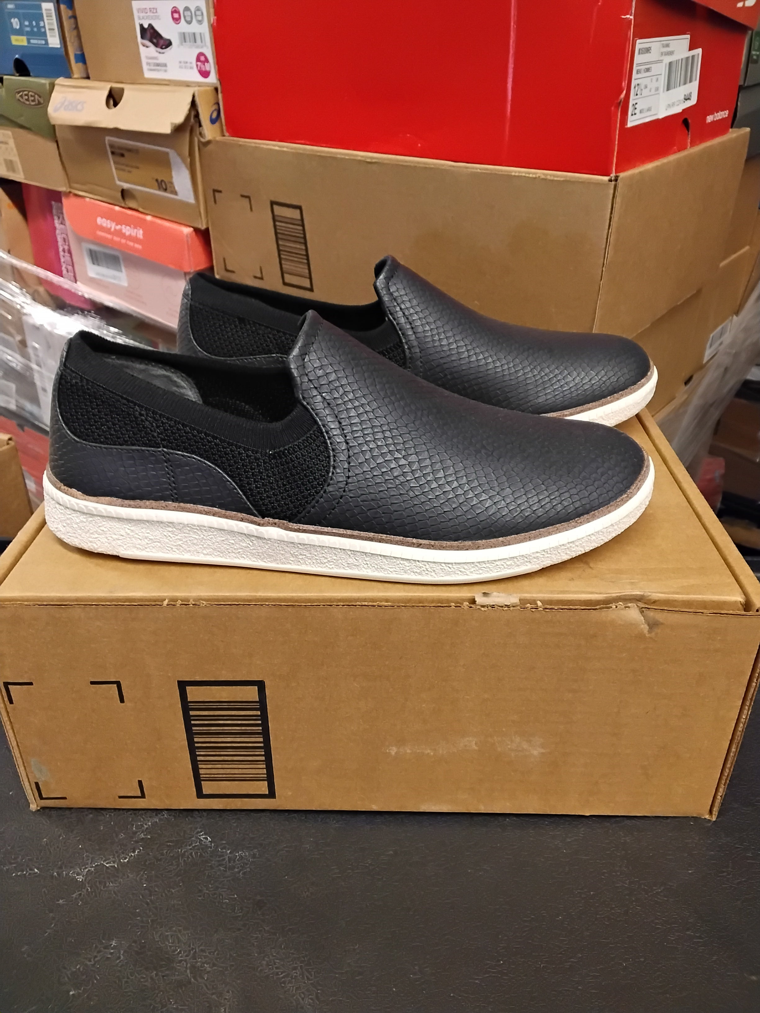 Amazon & DSW Footwear | Assorted Men's, Women's & Kid's Footwear | Returns | 195 Pairs | Pallet #PS-276