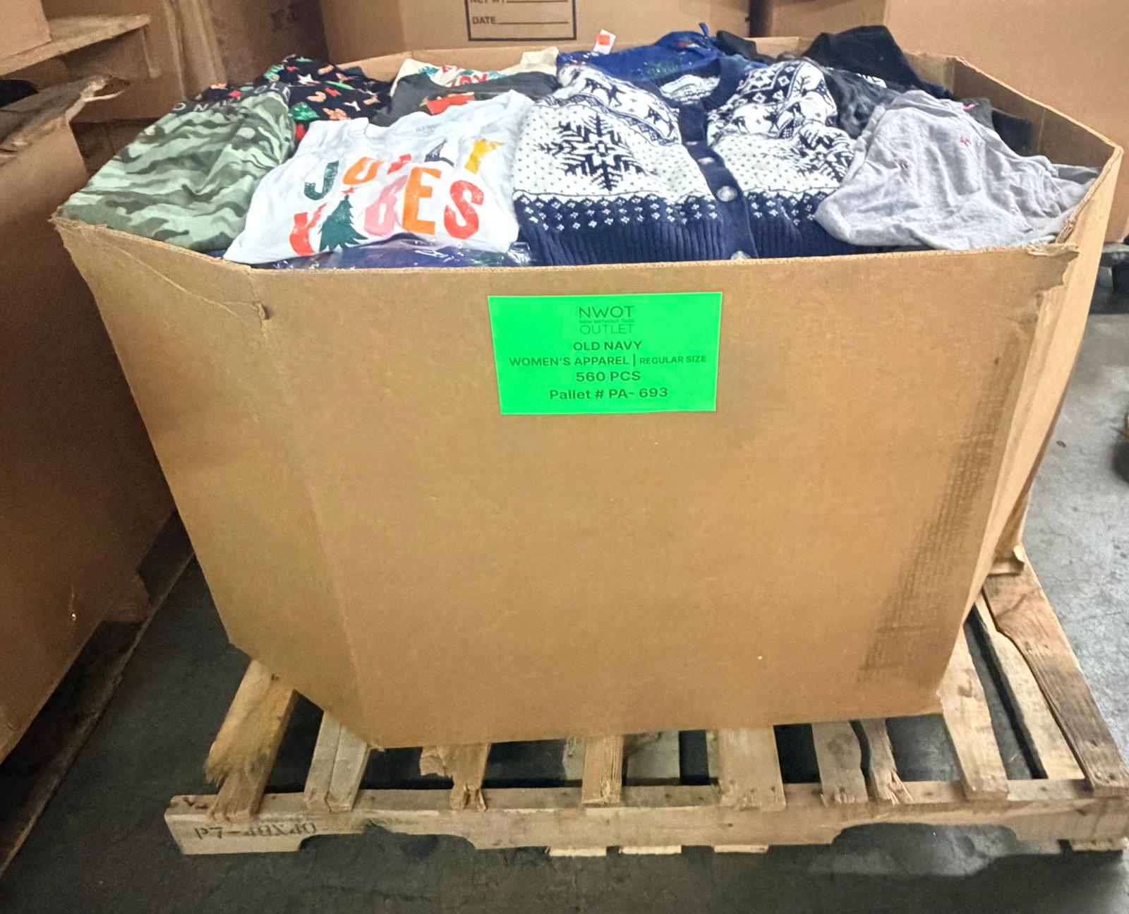 OLD NAVY | Assorted Women's Apparel | NWT | 560 Pieces | Pallet #PA-693