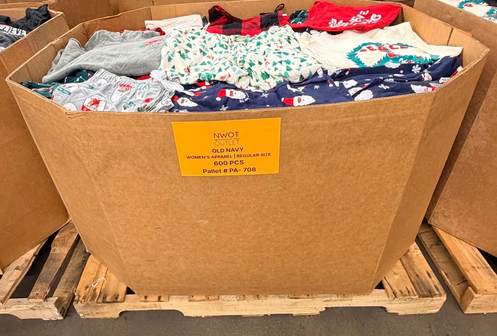 OLD NAVY | Assorted Women's Apparel | NWT | 600 Pieces | Pallet #PA-708