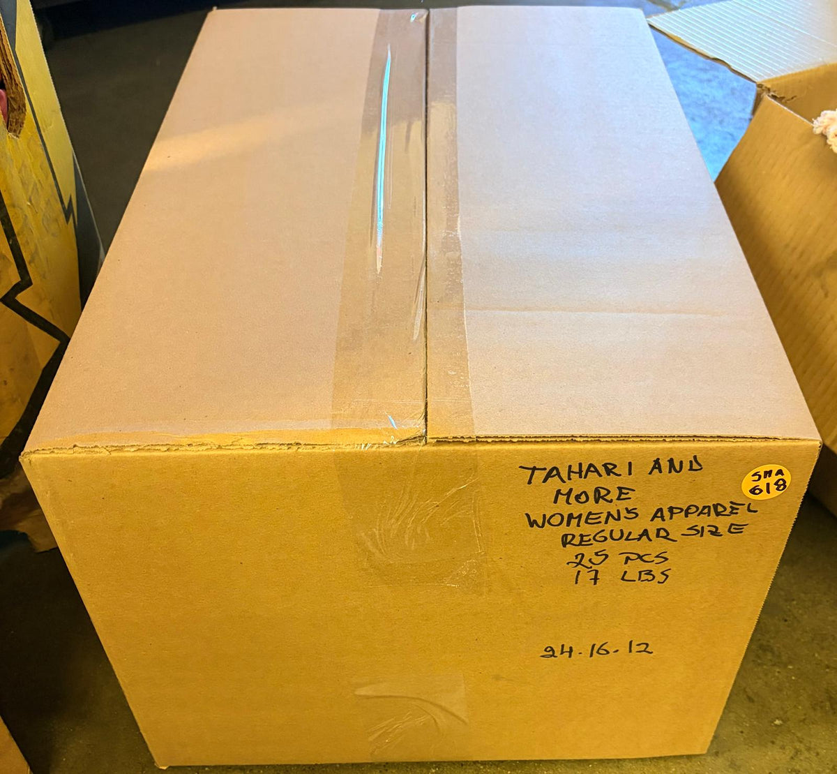 Tahari and More | Assorted Women's Apparel | NWT | 25 Pieces | Small Box #SMA-618