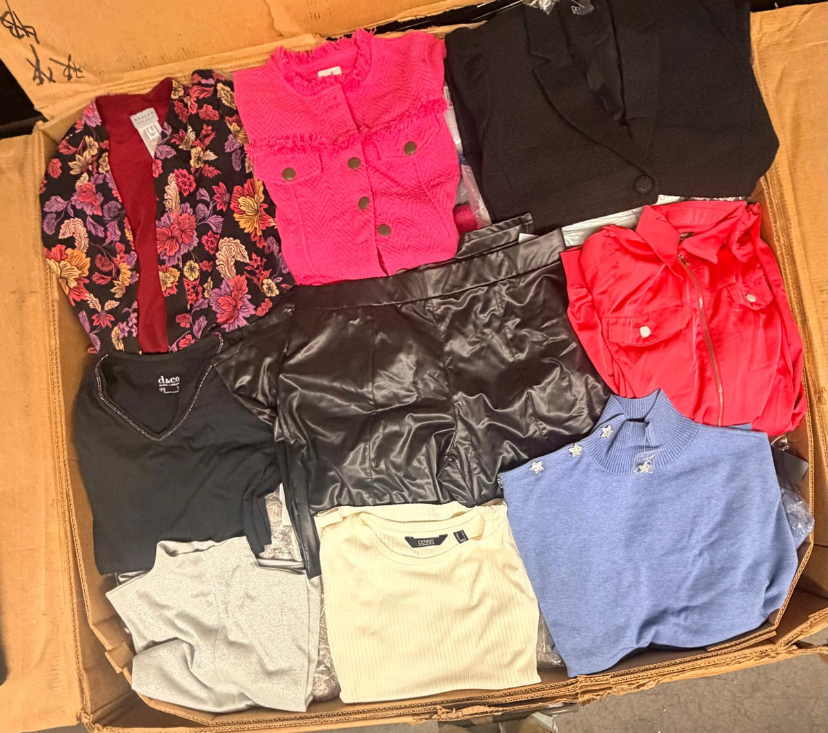 QVC | Assorted Women's Apparel | NWT | 580 Pieces | Pallet #PA-794
