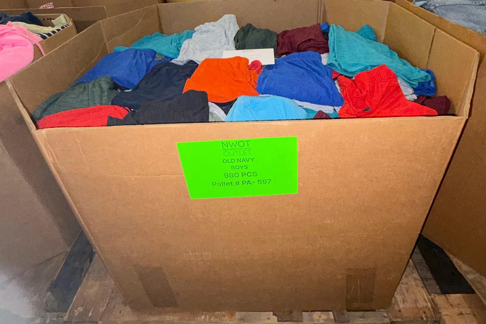 OLD NAVY BOYS | Assorted Kid's Apparel | NWOT | 980 Pieces | Pallet #PA-597