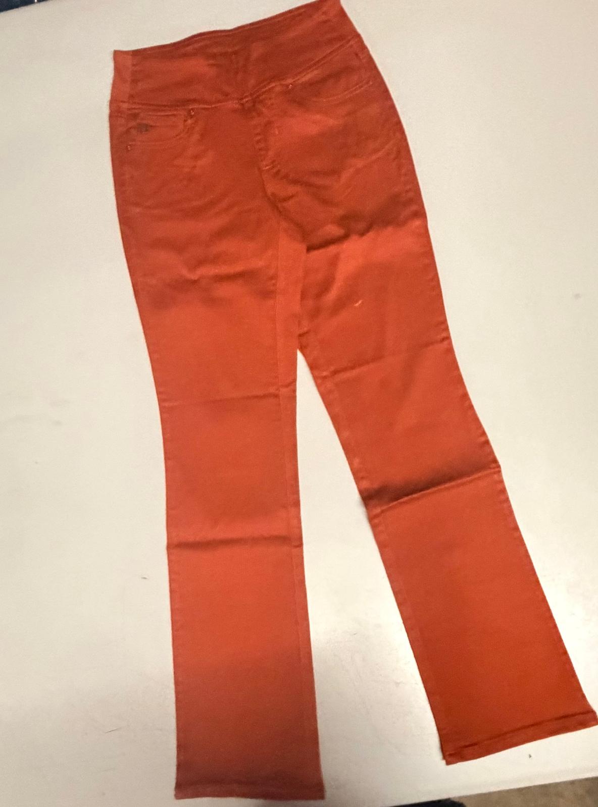 QVC APPAREL TRUCKLOAD#14 | Assorted Women's Apparel | NWT | 9744 (26 pallets) Pieces | Pallet #PA-697