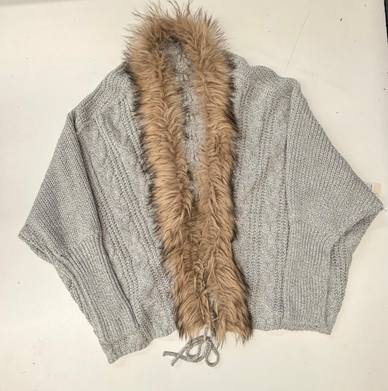 DOE AND RAE | Assorted Women's Apparel | NWT | 25 Pieces | Small Box #SMA-612