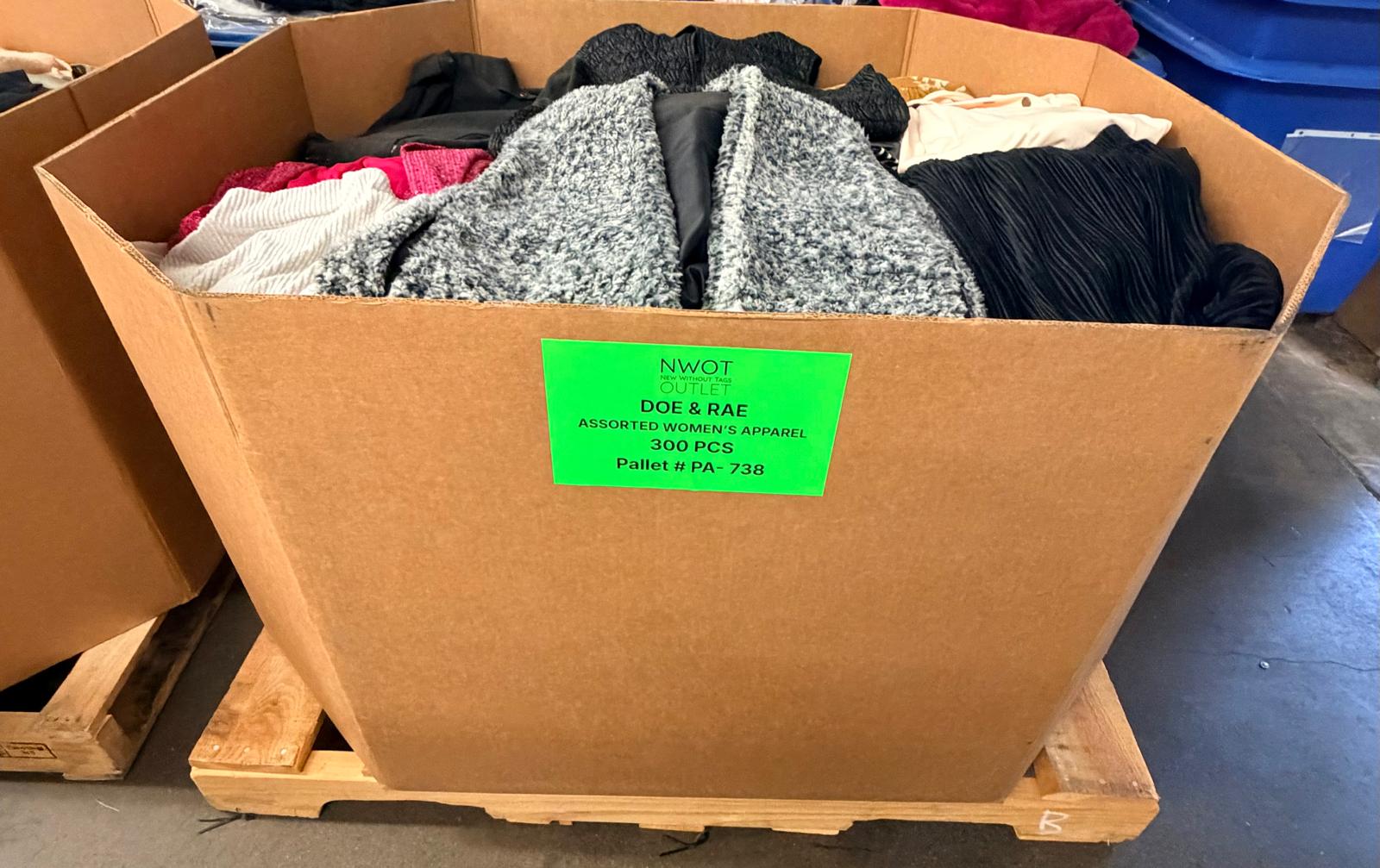 Doe & Rae | Assorted Women's Apparel | NWT | 300 Pieces | Pallet #PA-738