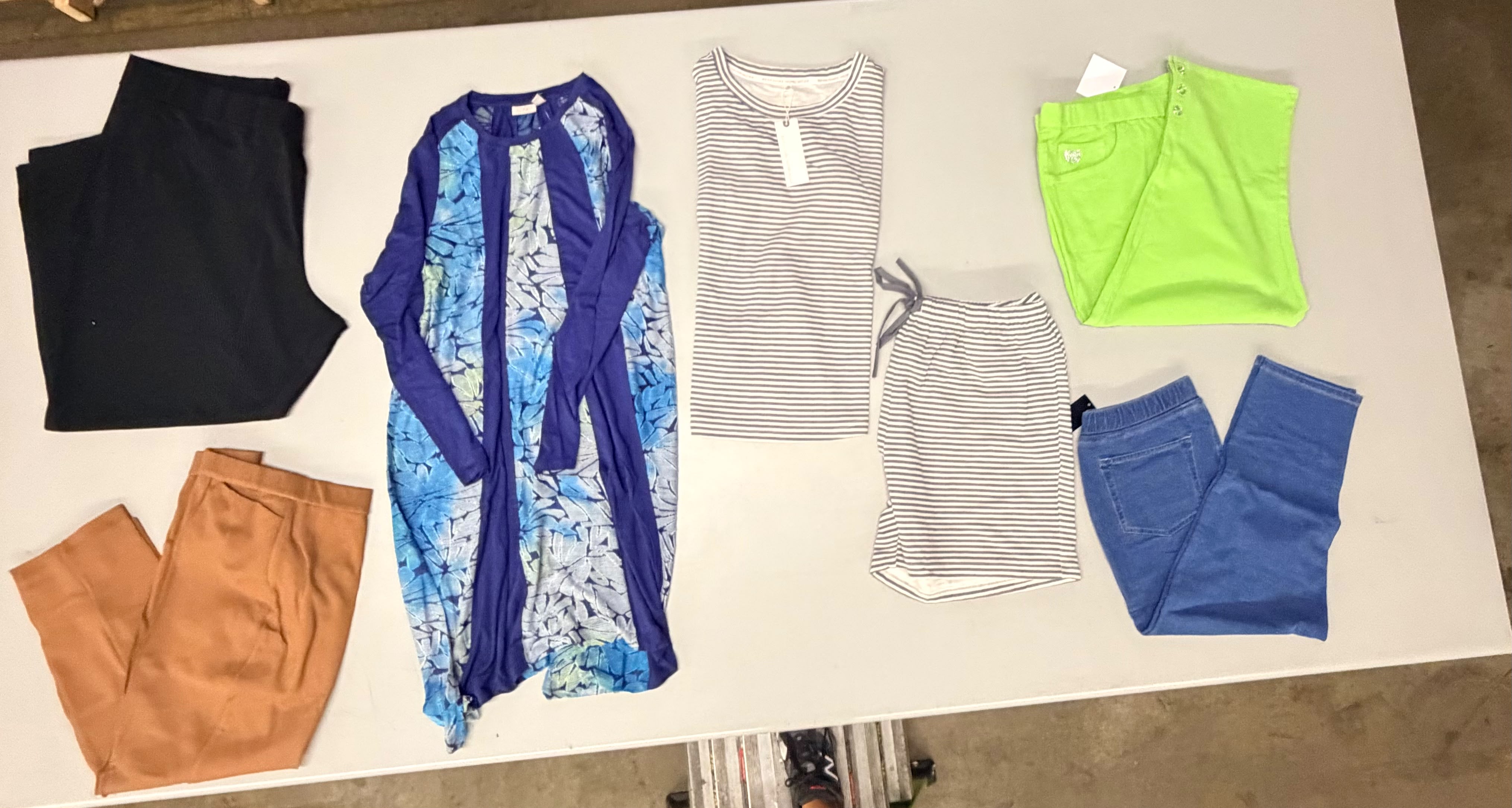 QVC APPAREL TRUCKLOAD #6 | Assorted Women's Apparel | NWT | 11534 (26 pallets) Pieces | Pallet #PA-678