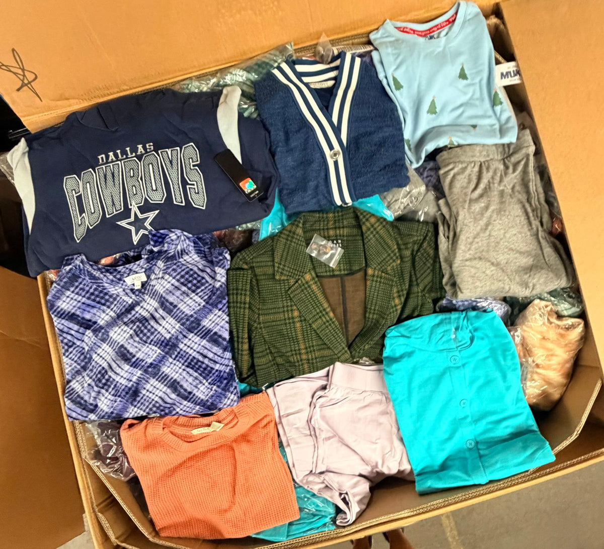 QVC | Assorted Women's Apparel | NWT | 800 Pieces | Pallet #PA-801