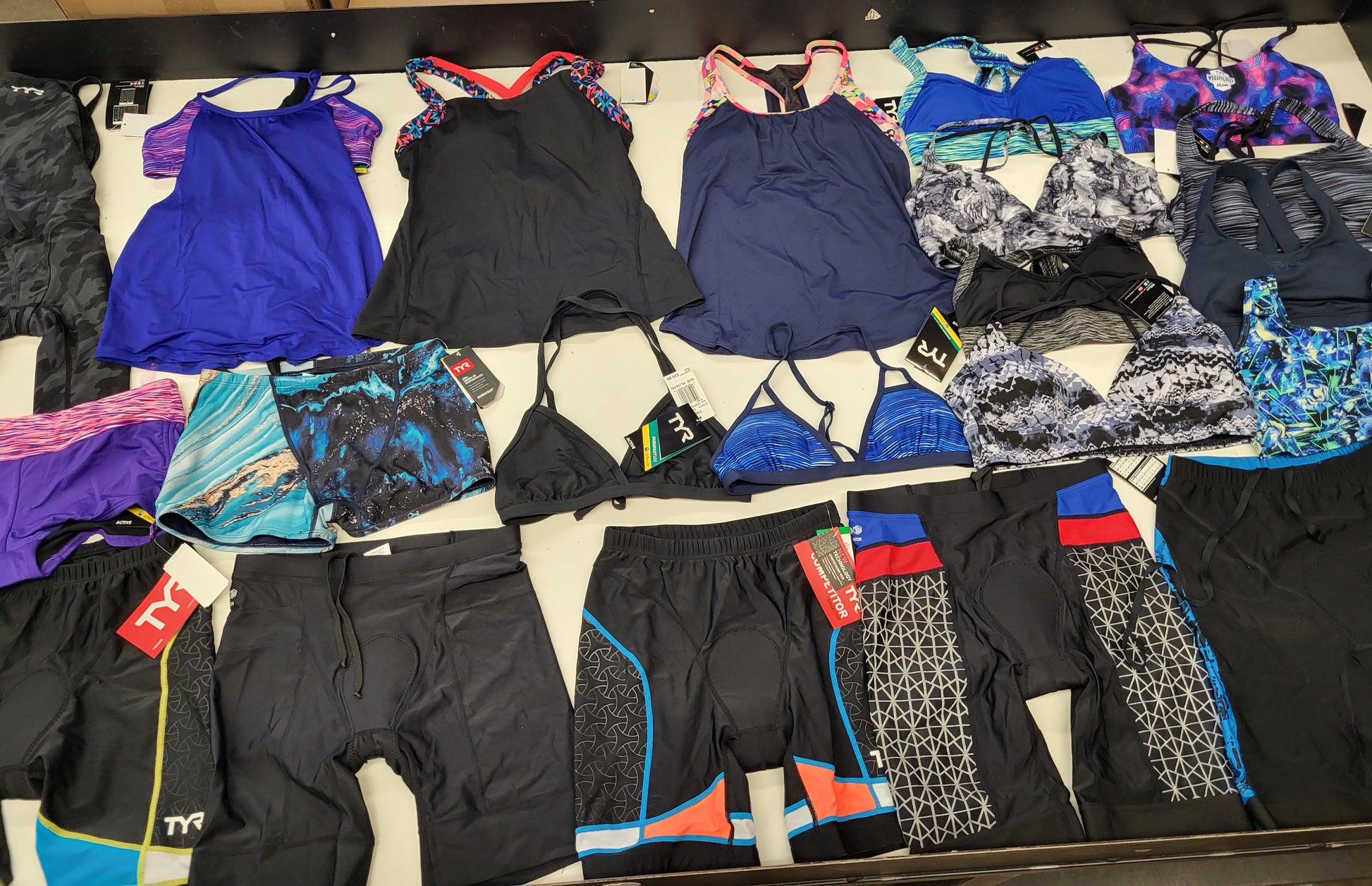TYR SPORT WOMENS HIGH PERFORMANCE | Assorted Women's Apparel | NWT | 25 Pieces | Small Box #SMA 570
