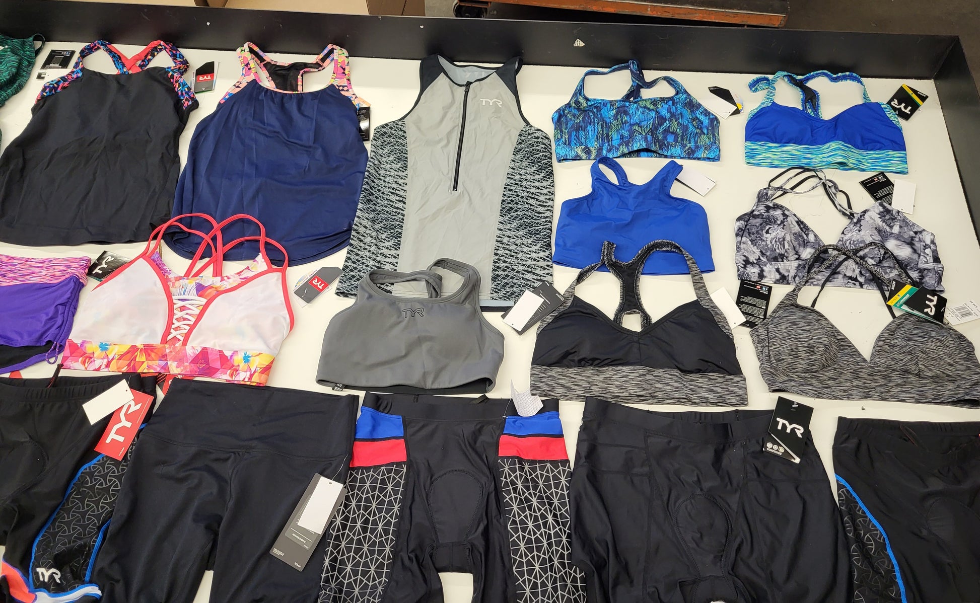 TYR SPORT WOMENS HIGH PERFORMANCE | Assorted Women's Apparel | NWT | 25 Pieces | Small Box #SMA 571