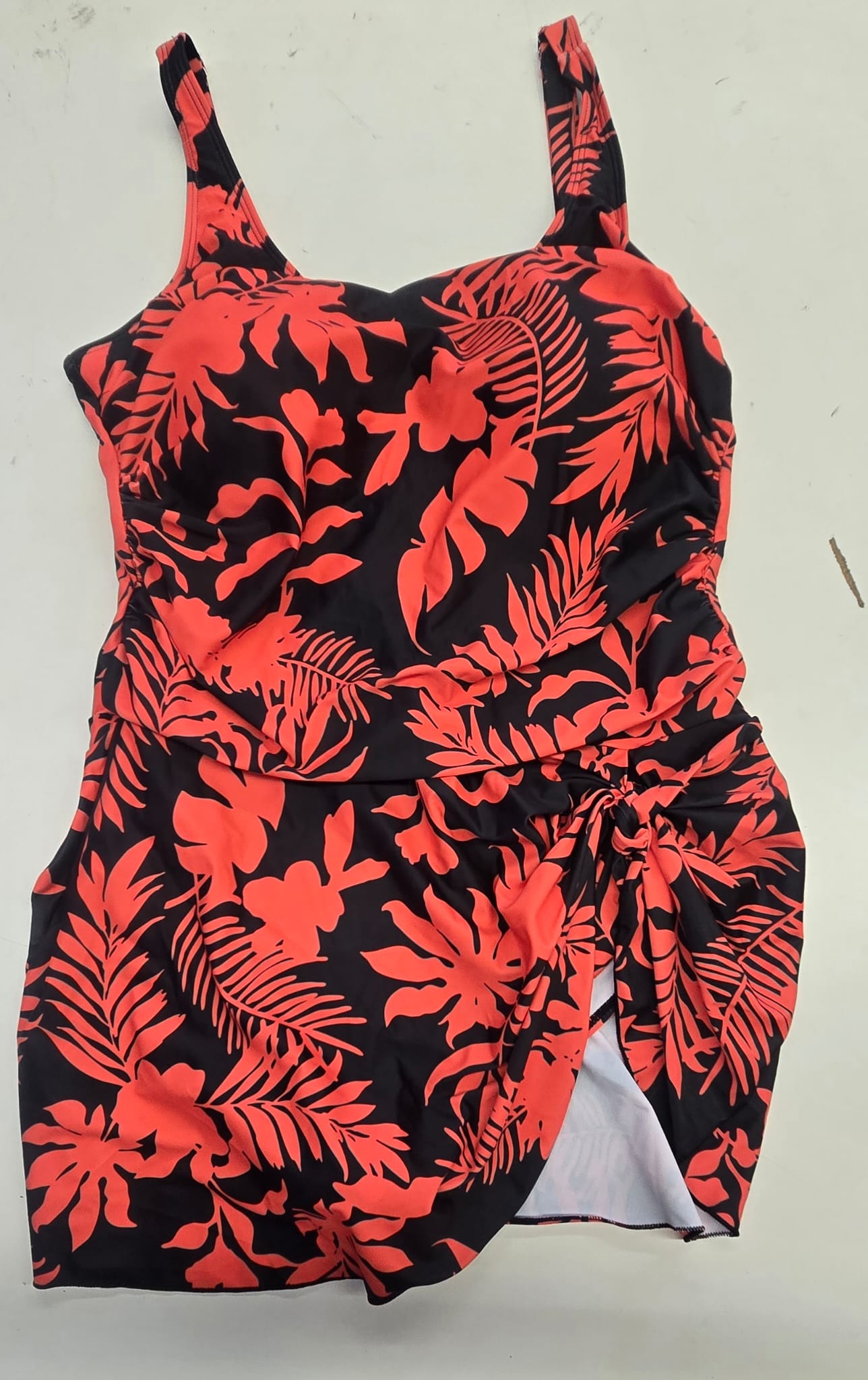 AMZN | Women's Assorted Swimwear Sets | NWT/NIB | 100 Pieces | Small Box #SMA-1