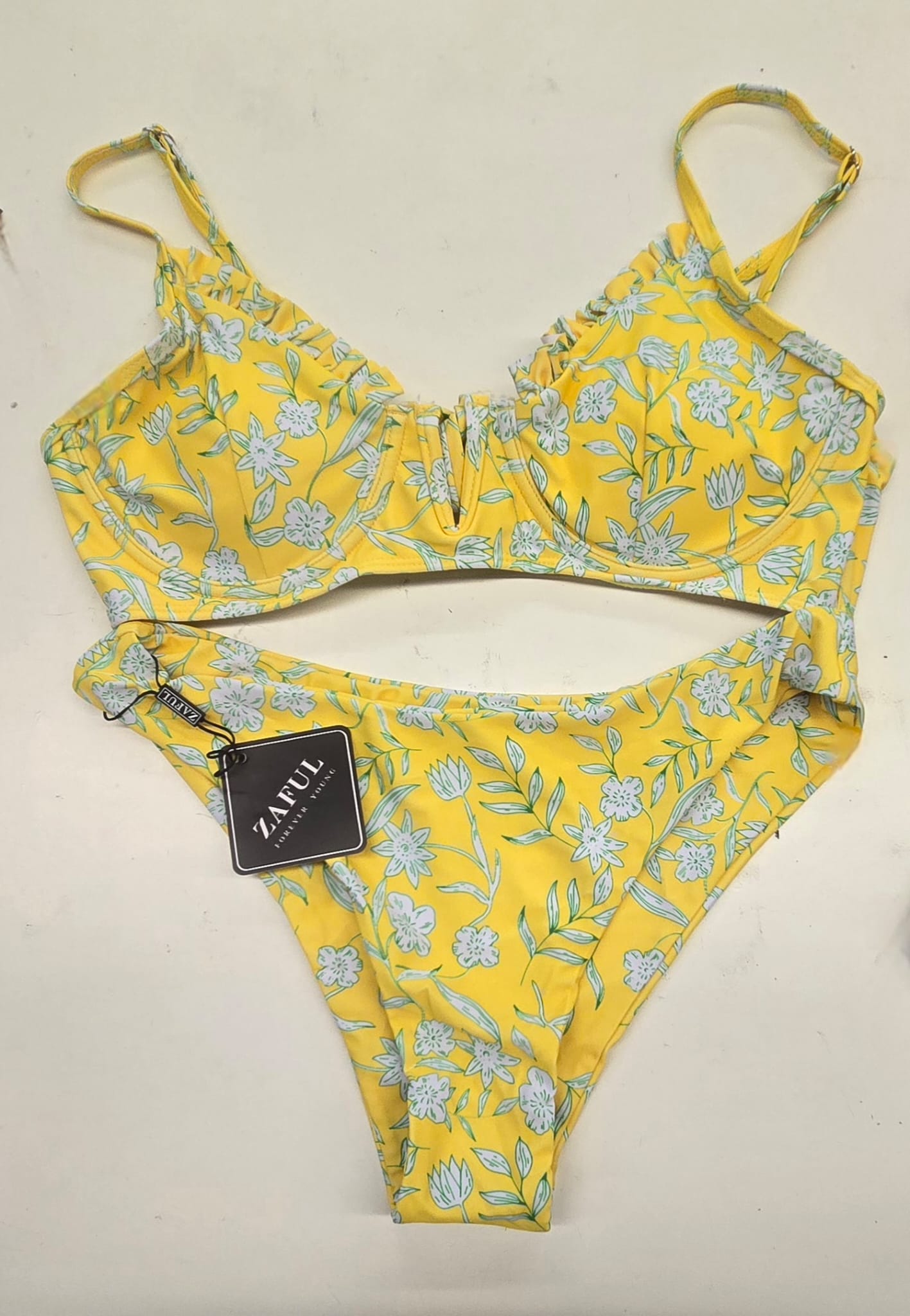 AMZN | Women's Assorted Swimwear Sets | NWT/NIB | 100 Pieces | Small Box #SMA-1