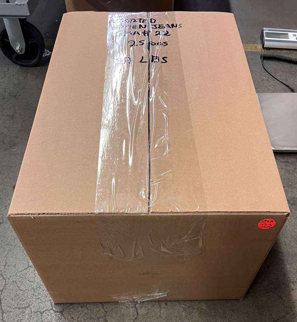 Brand Names | AG | Assorted Women's Jeans & Pants | 25 Pieces | Small Box #SMA-22