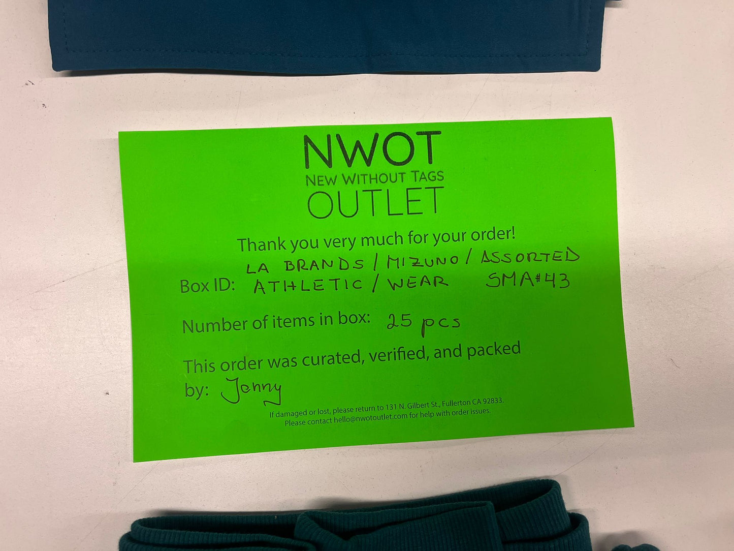 LA Brands | Mizuno | Assorted Athletic Apparel | 25 Pieces | Small Box #SMA-43