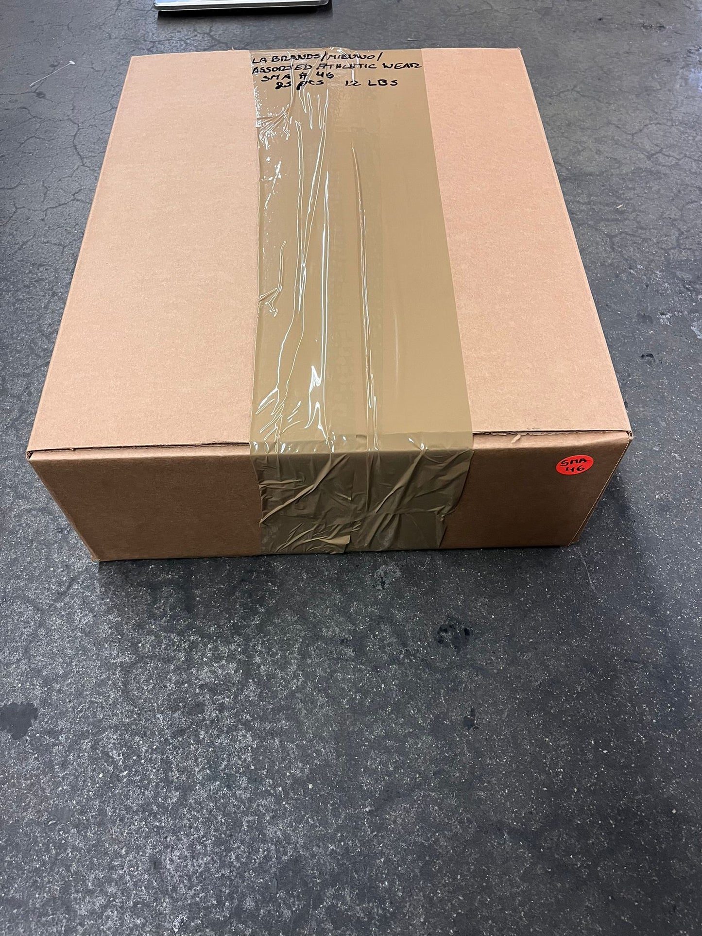 LA Brands | Mizuno | Assorted Athletic Apparel | 25 Pieces | Small Box #SMA-46