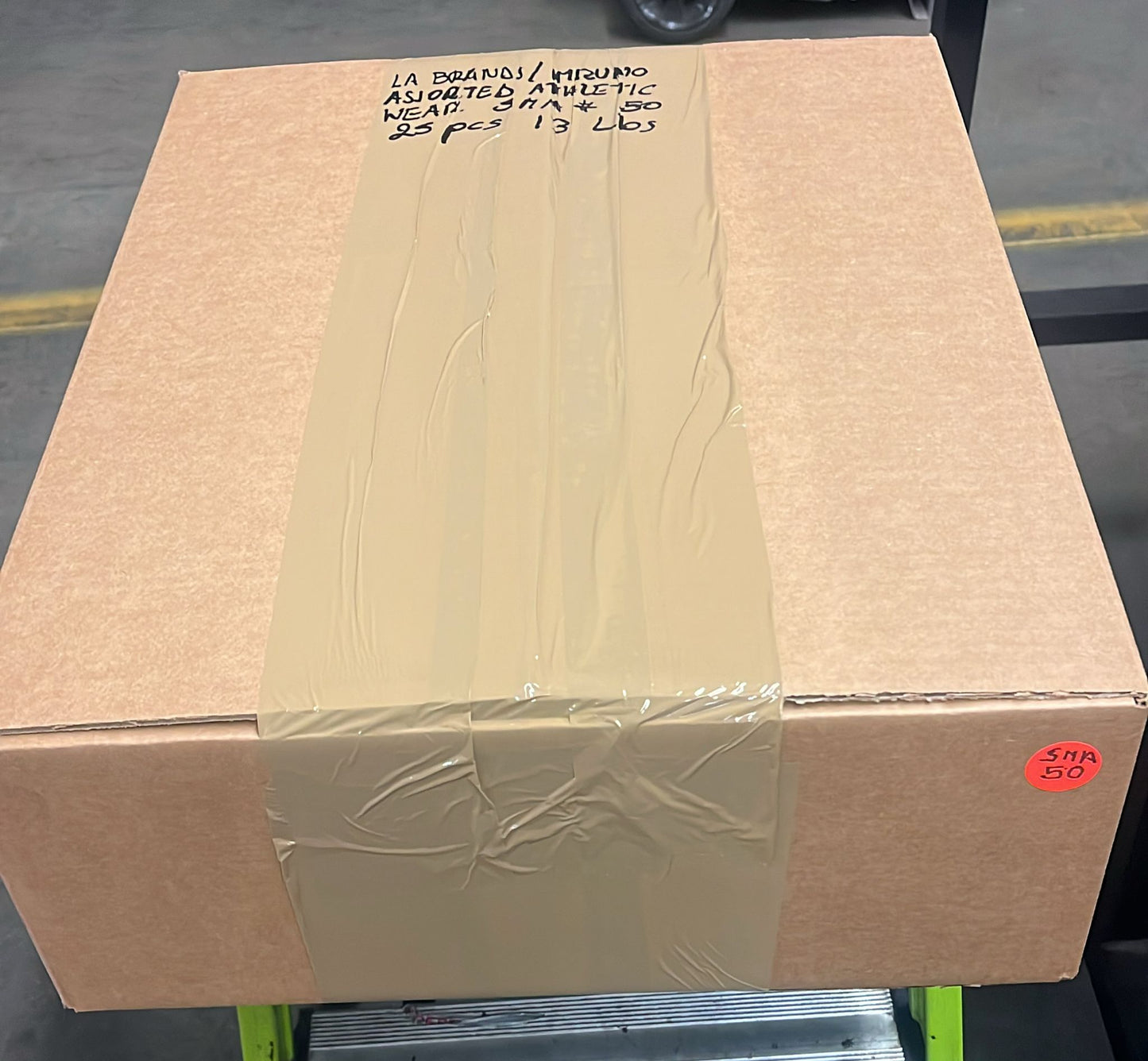 LA Brands | Mizuno | Assorted Athletic Apparel | 25 Pieces | Small Box #SMA-50