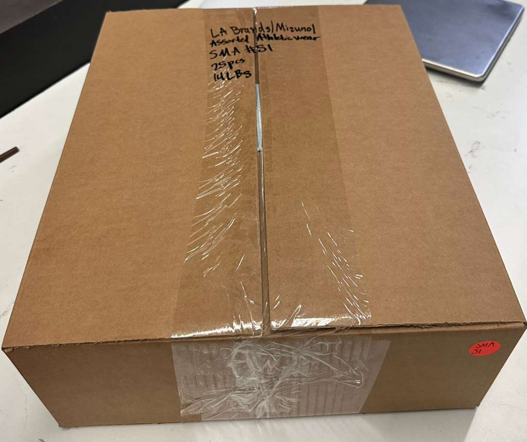 LA Brands | Mizuno | Assorted Athletic Apparel | 25 Pieces | Small Box #SMA-51